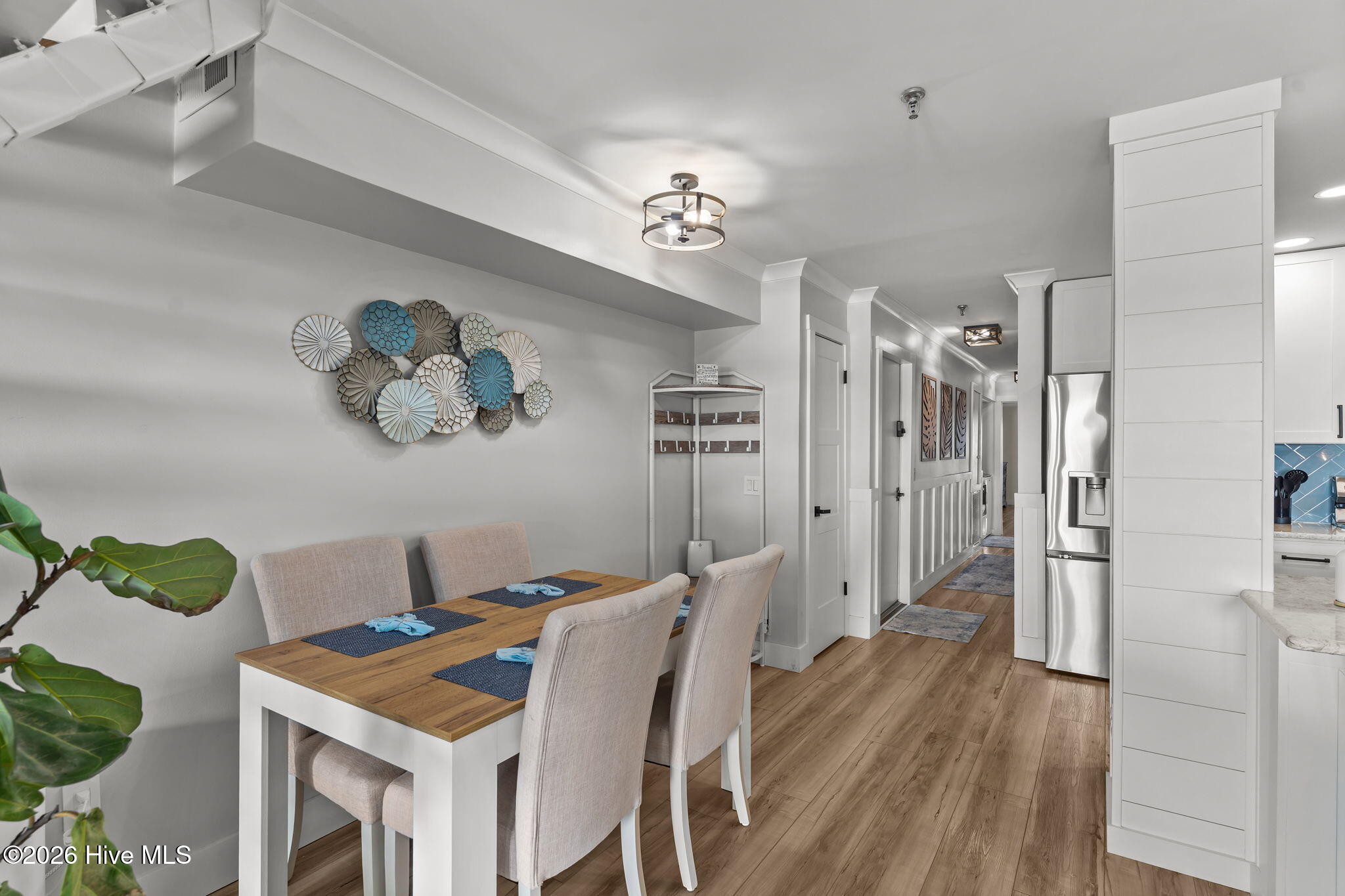 100548962 | Photo 18