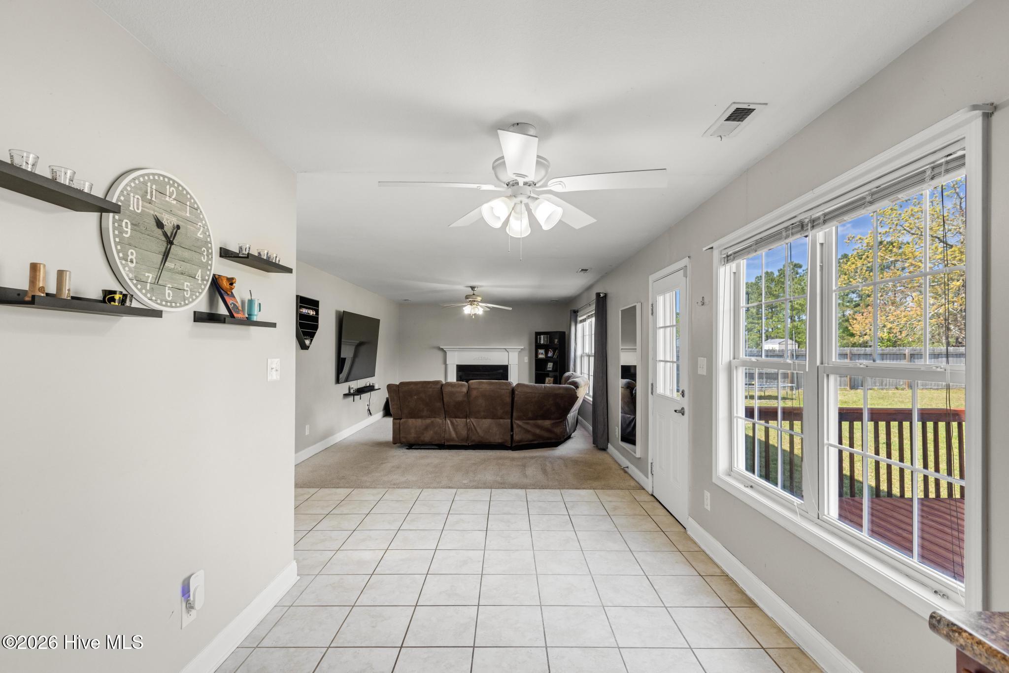 100566886 | Photo 12