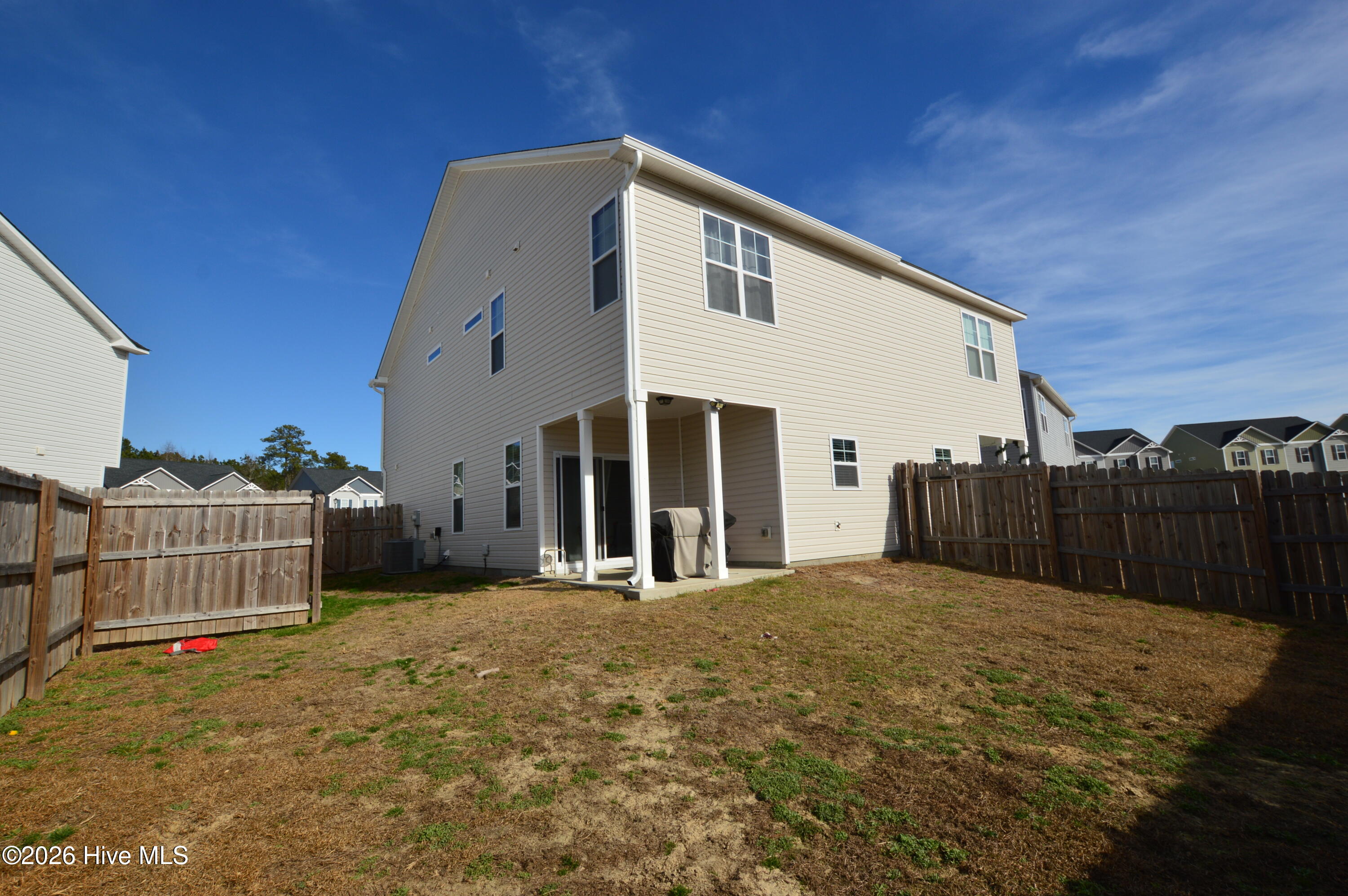 100553003 | Photo 12