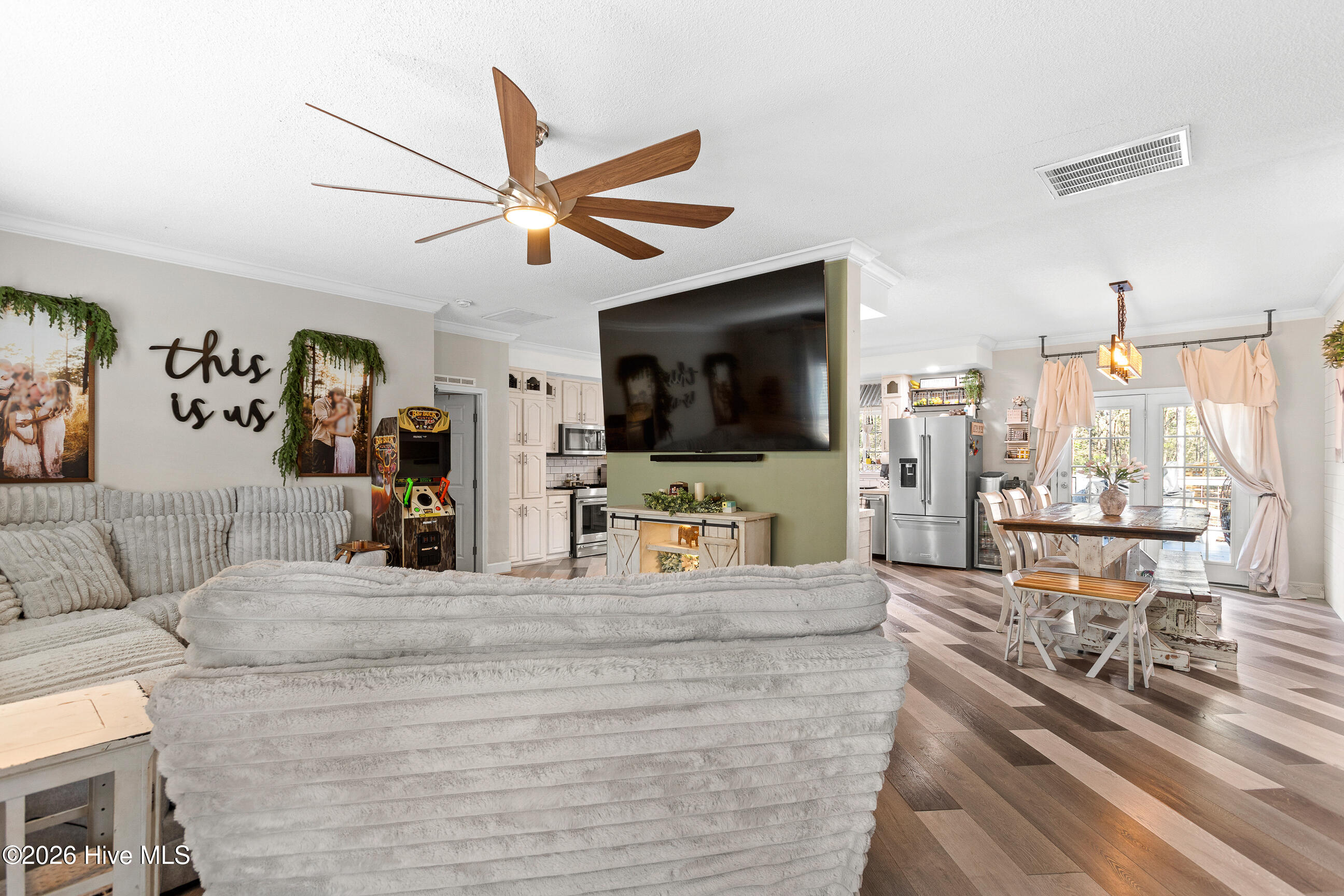 100559126 | Photo 49