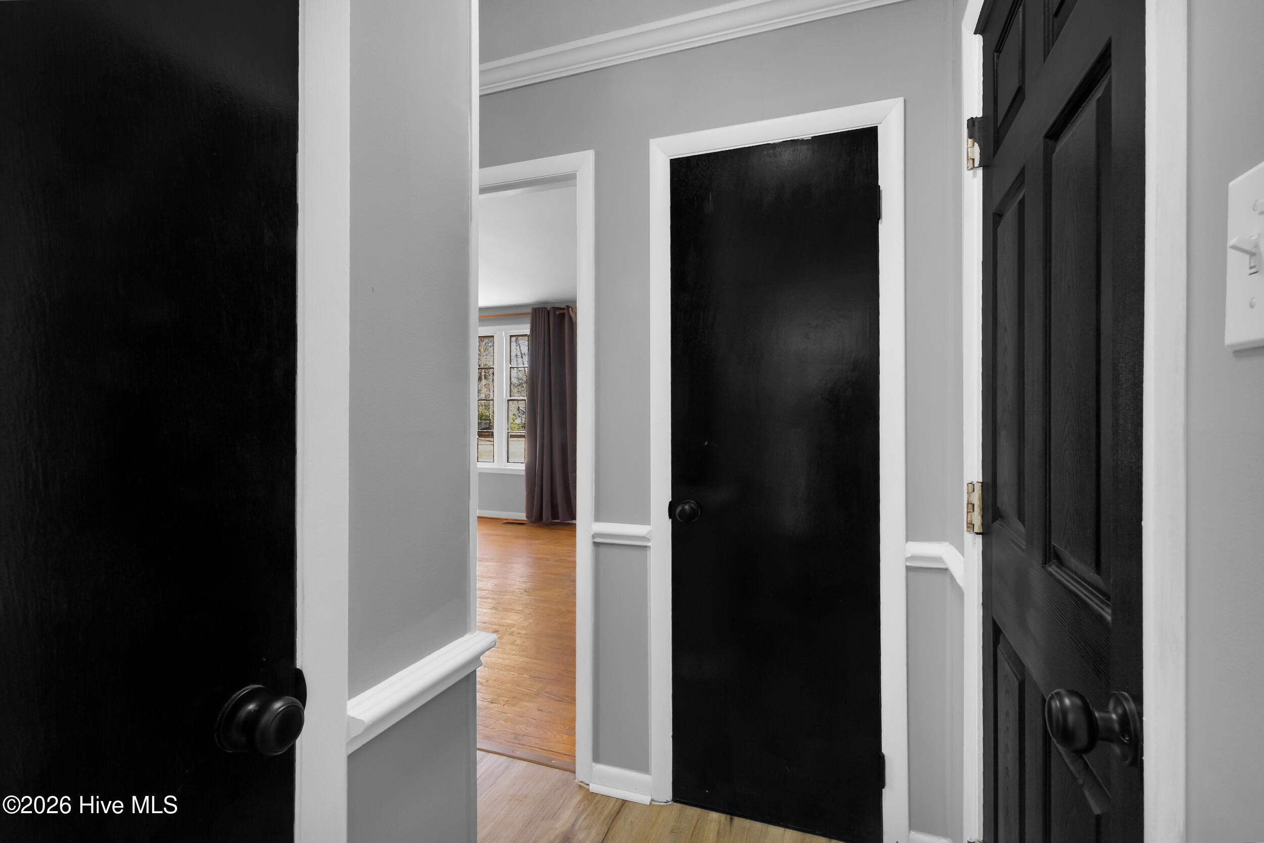 100547330 | Photo 14