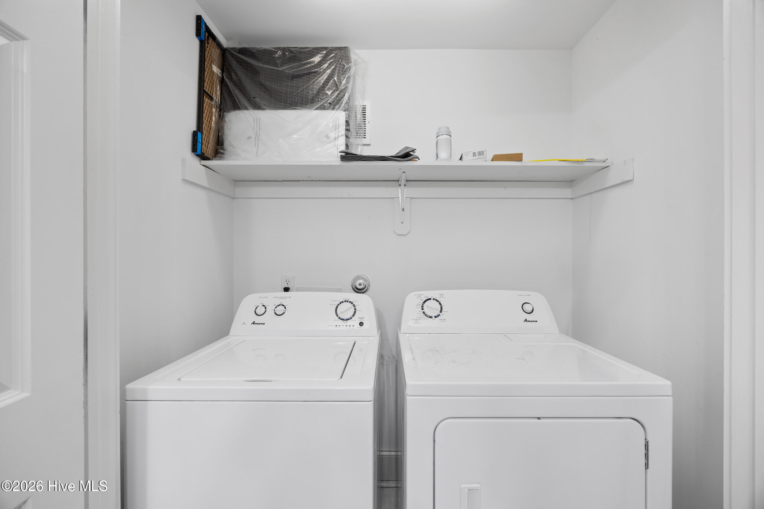 100555680 | Photo 34