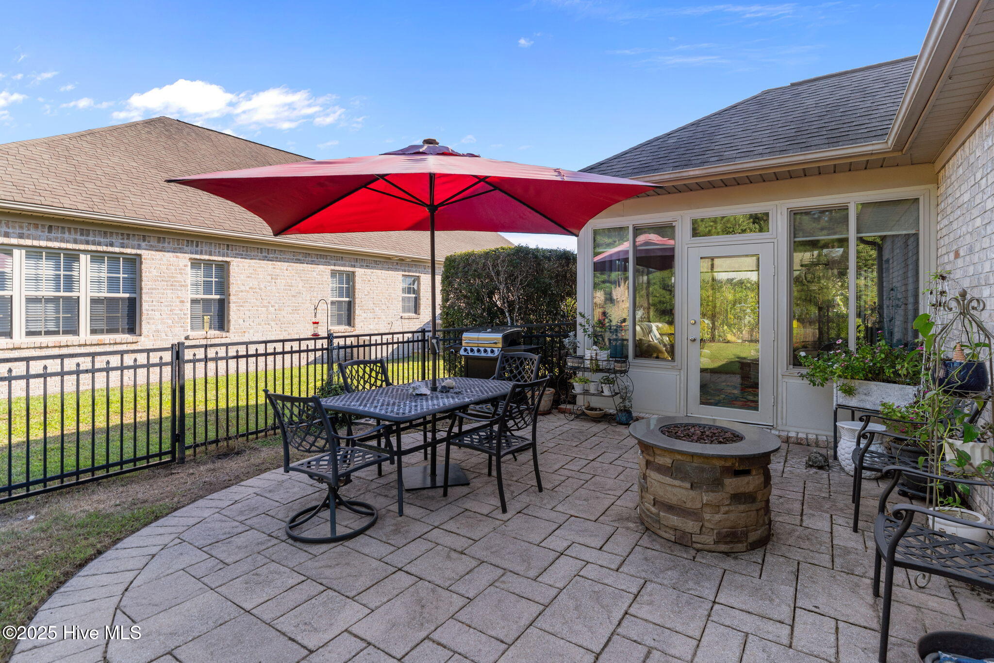 100538493 | Photo 31