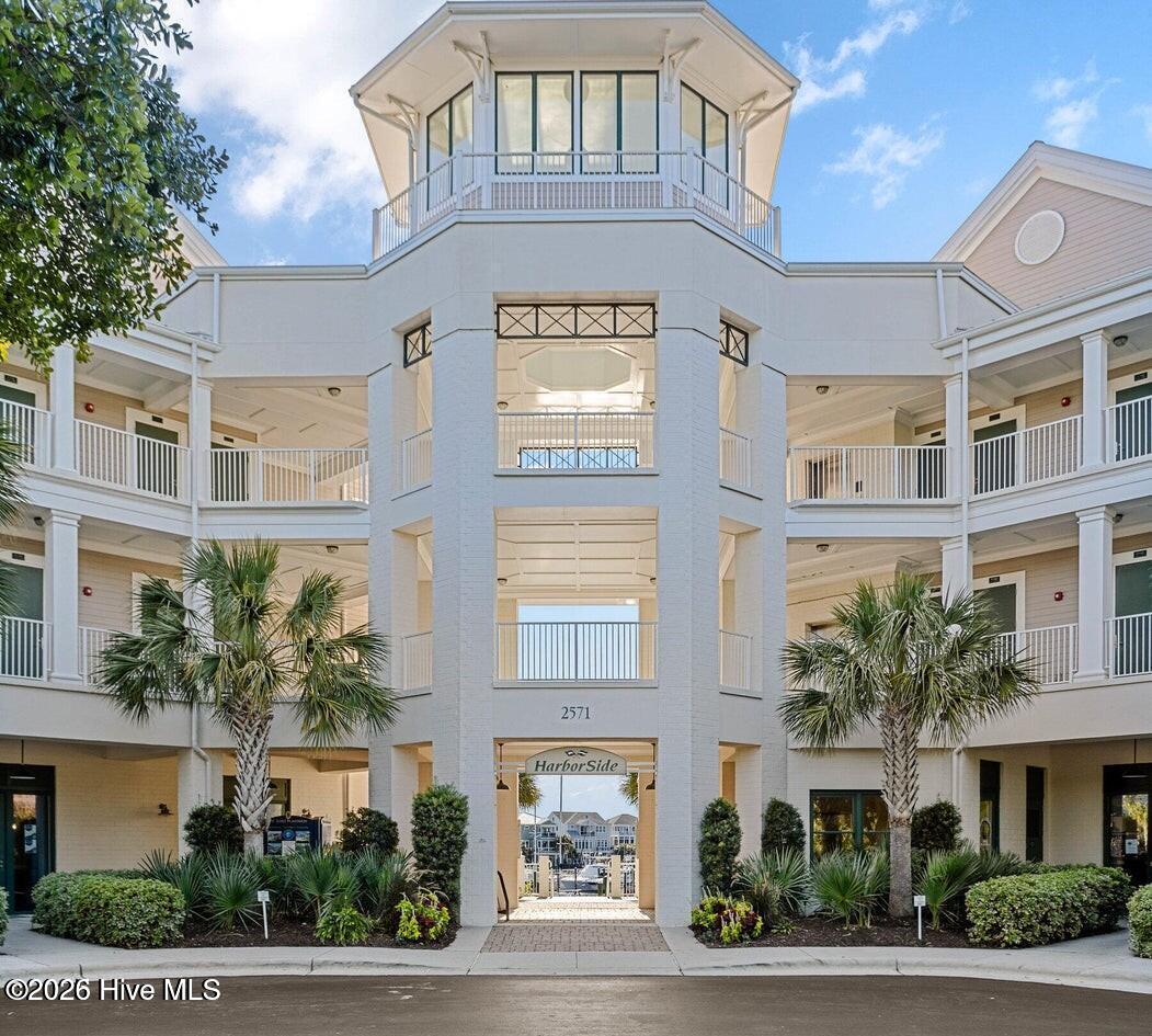 Undisclosed Address, Southport, NC, 28461