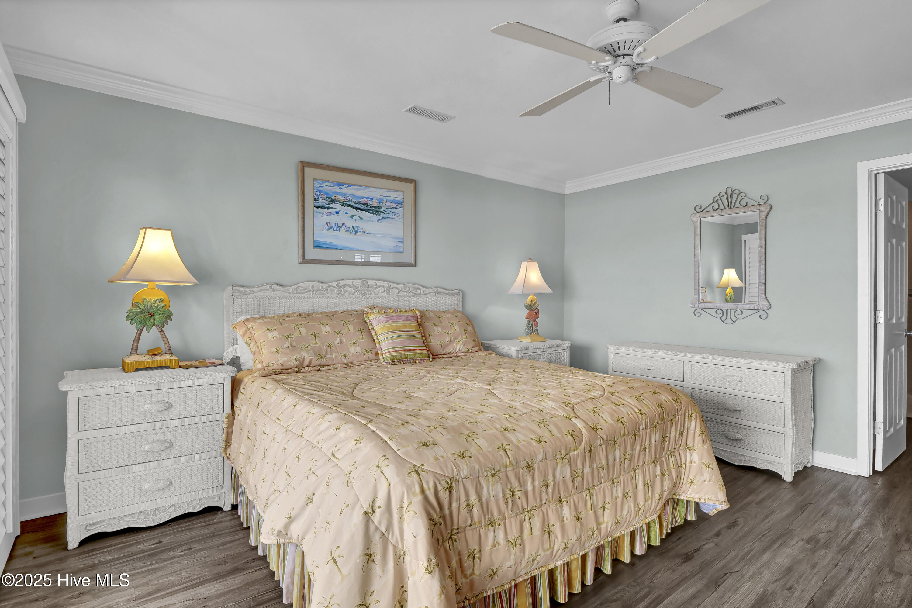 100535604 | Photo 21