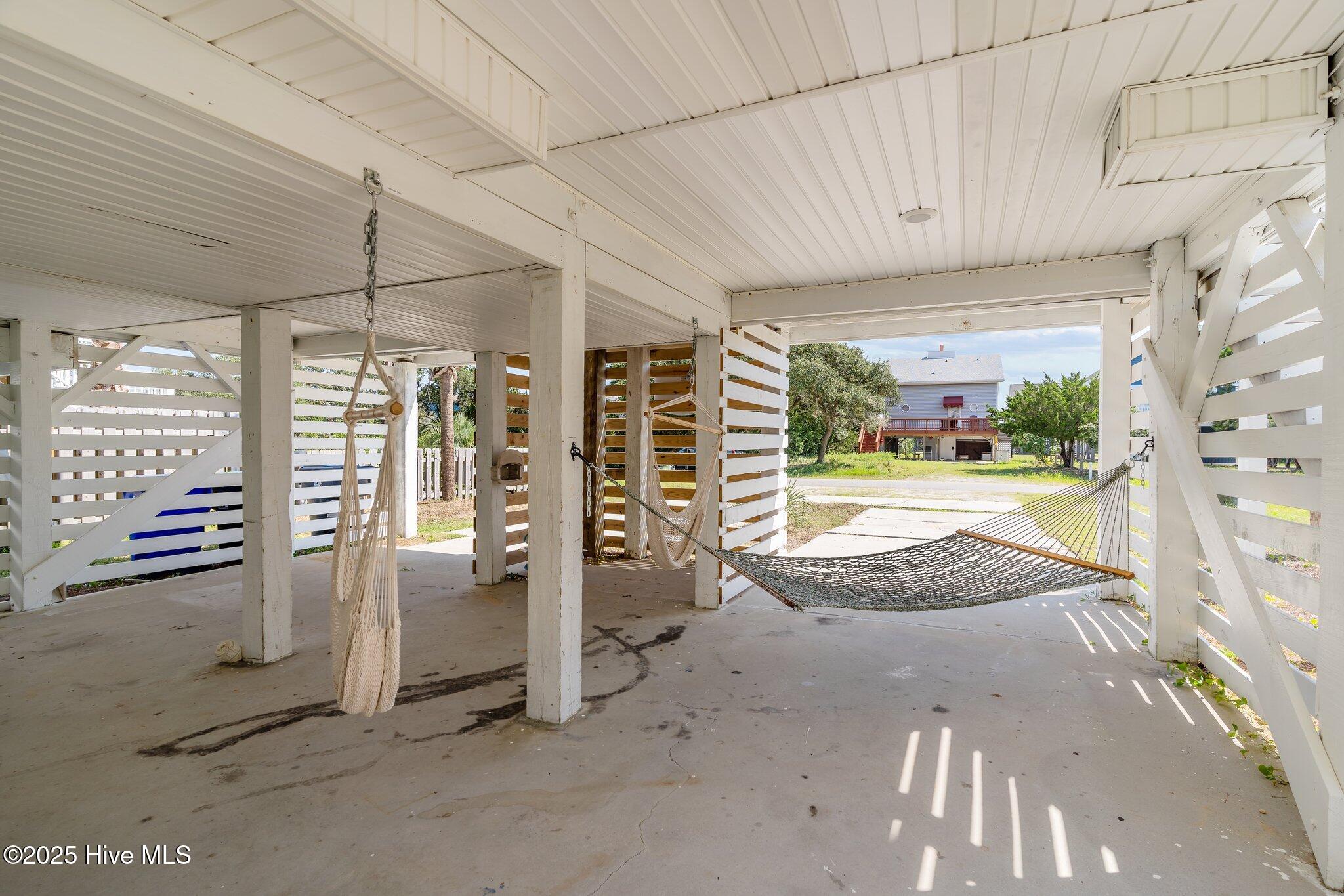 100526699 | Photo 39