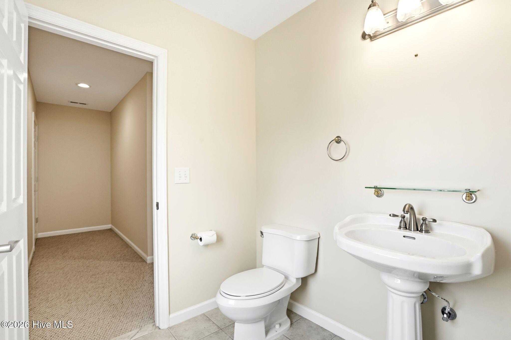 100563594 | Photo 63