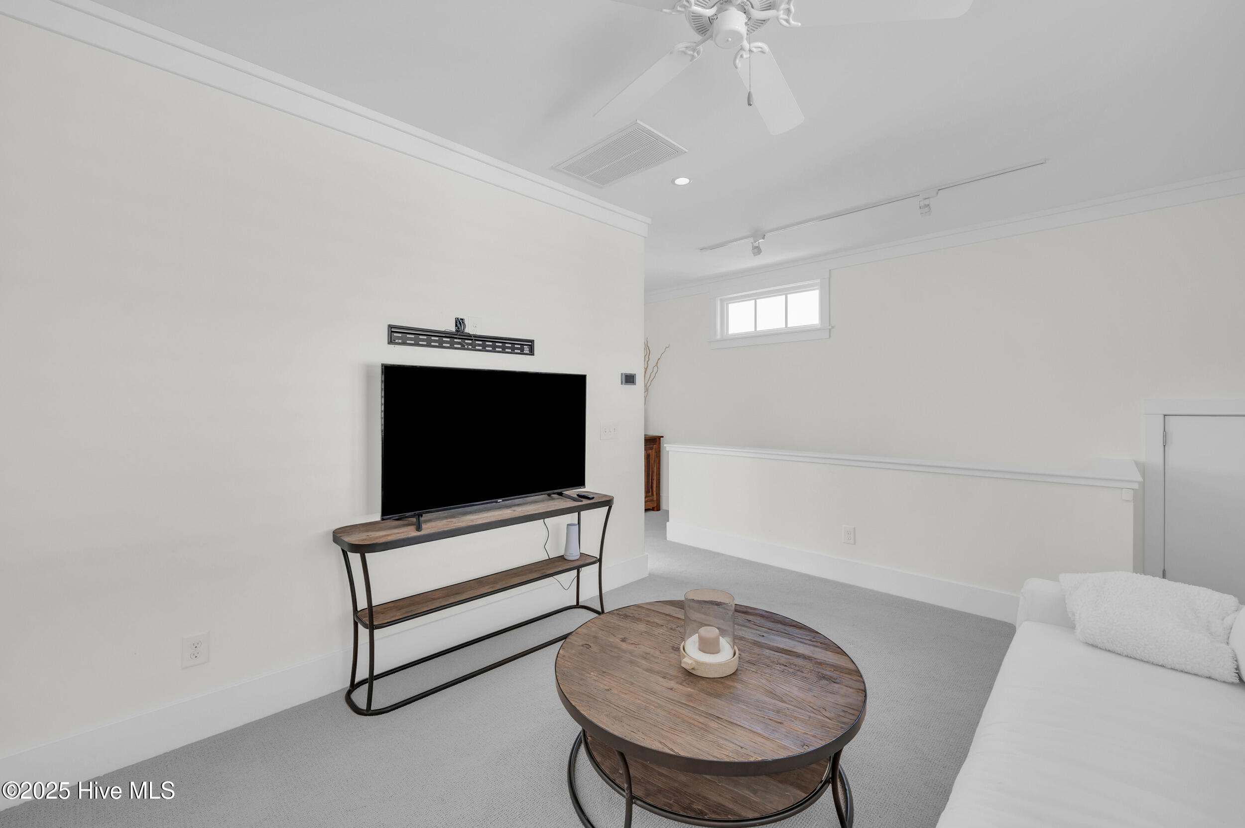 100532568 | Photo 27