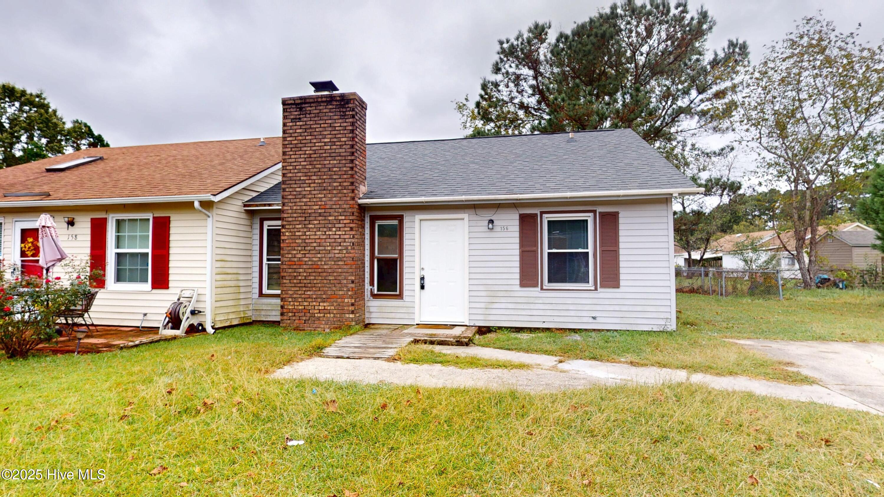 Homes for sale in Jacksonville, NC | 156 Pine Crest Dr, Jacksonville, NC 28546 | MLS# 100536322