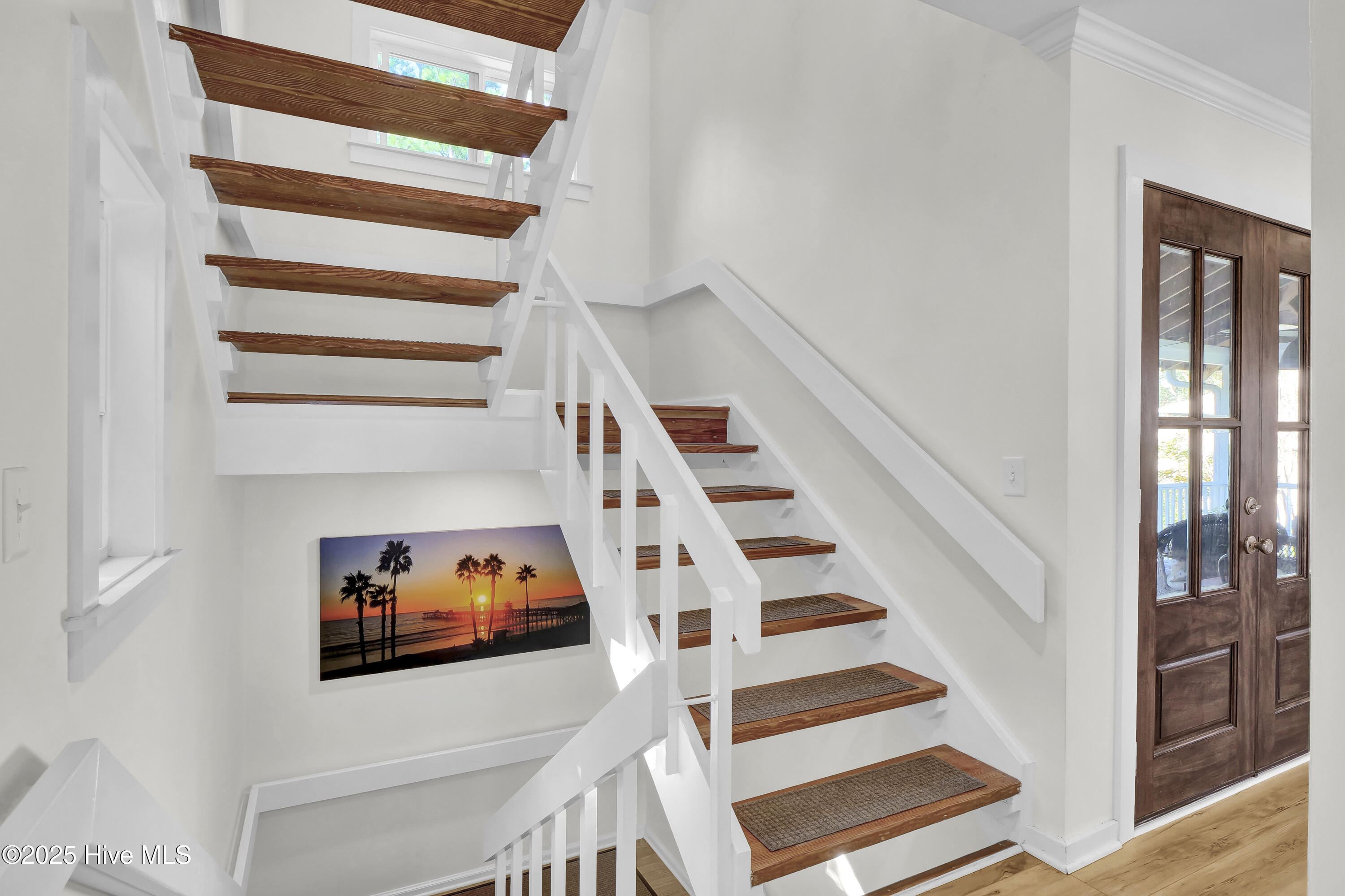 100540889 | Photo 17