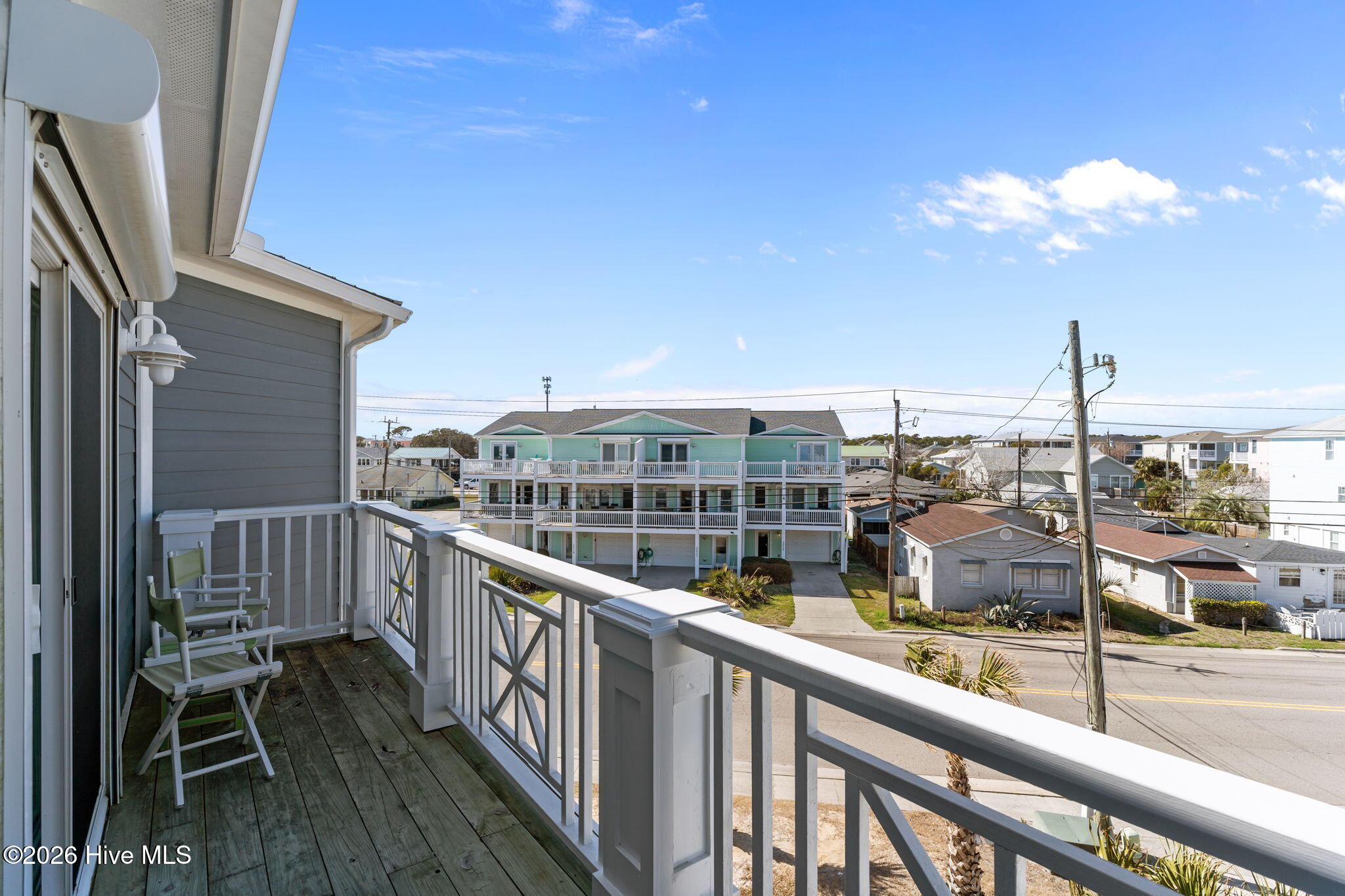 100530858 | Photo 46