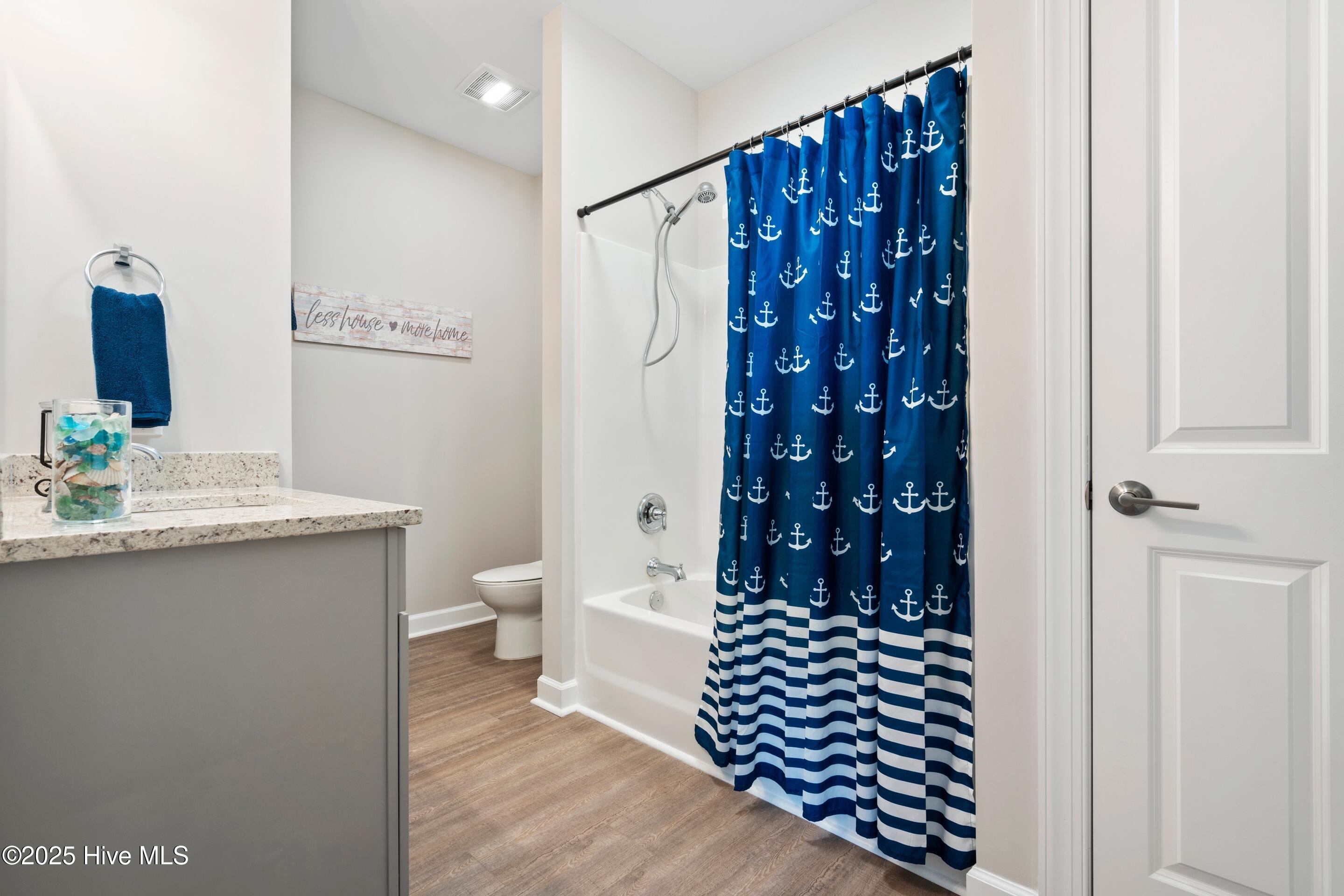 100542204 | Photo 30