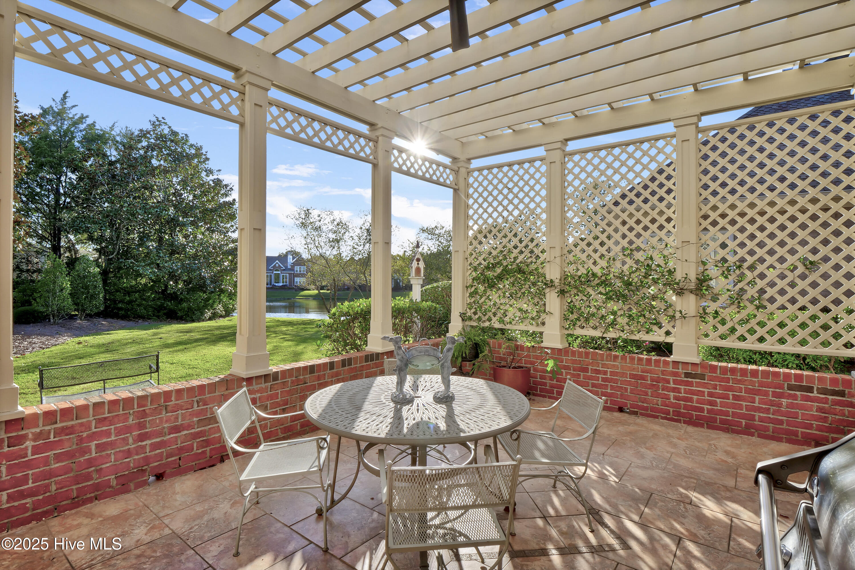 100535642 | Photo 53