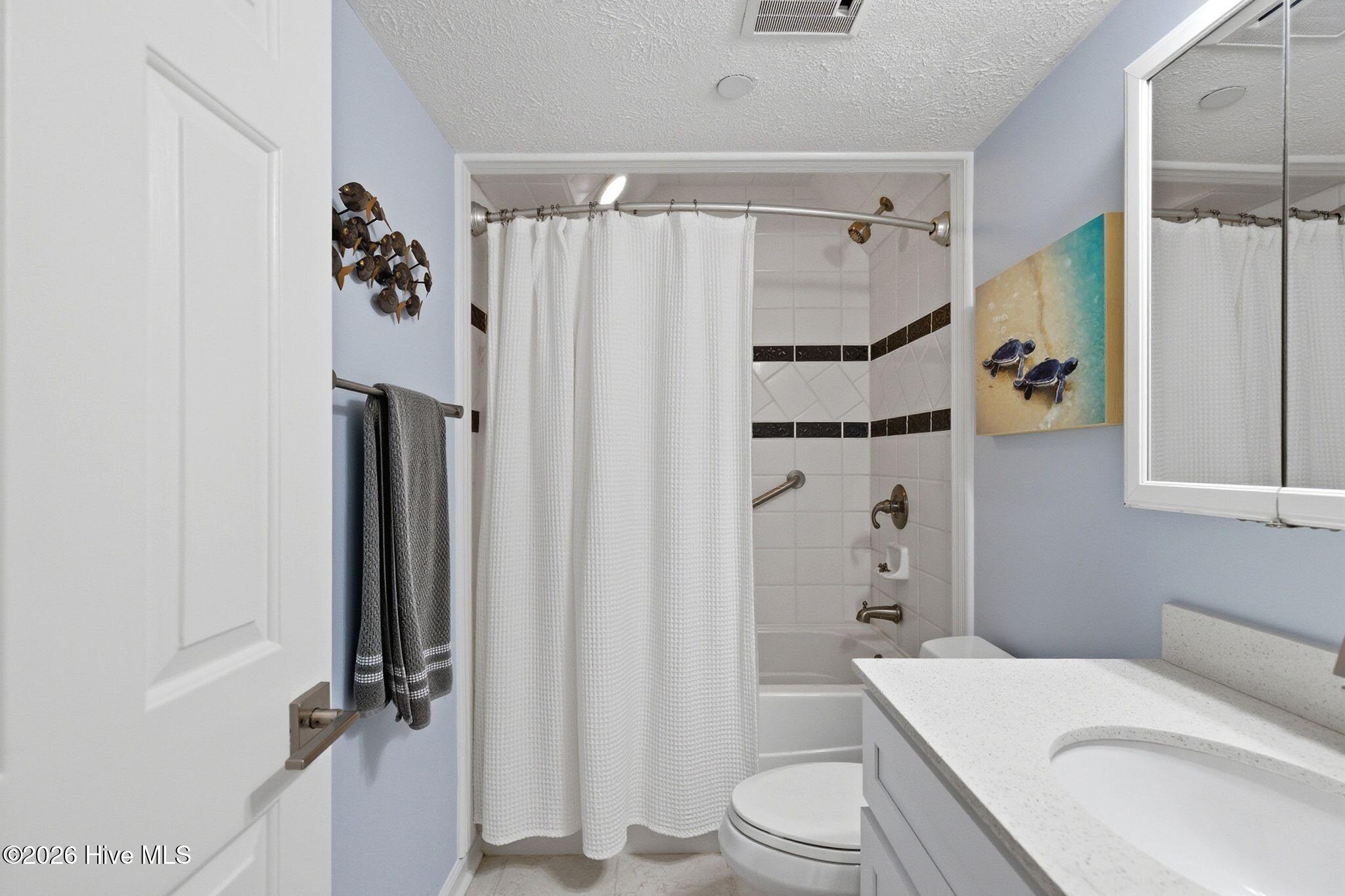 100560958 | Photo 17