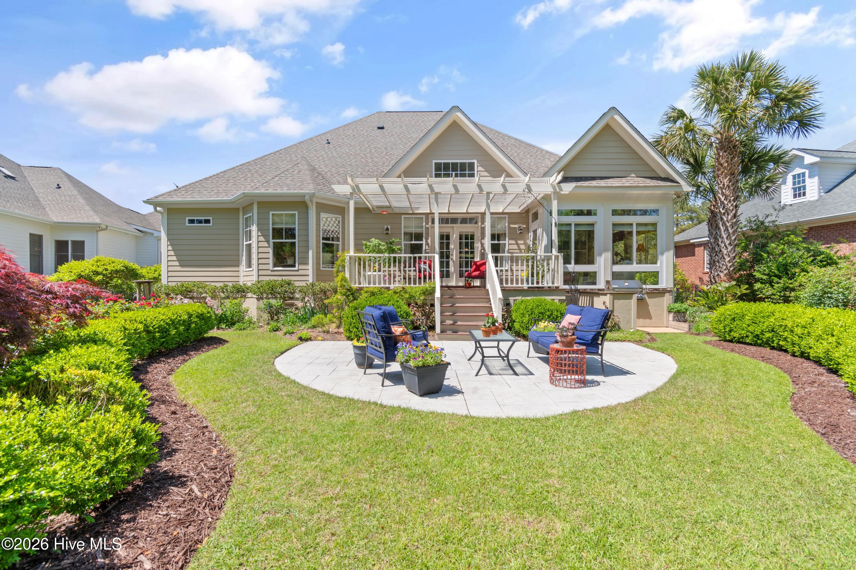 100567309 | Photo 62