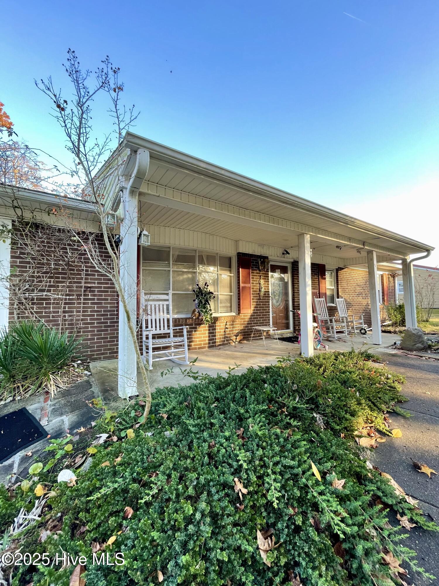 100540308 | Photo 10