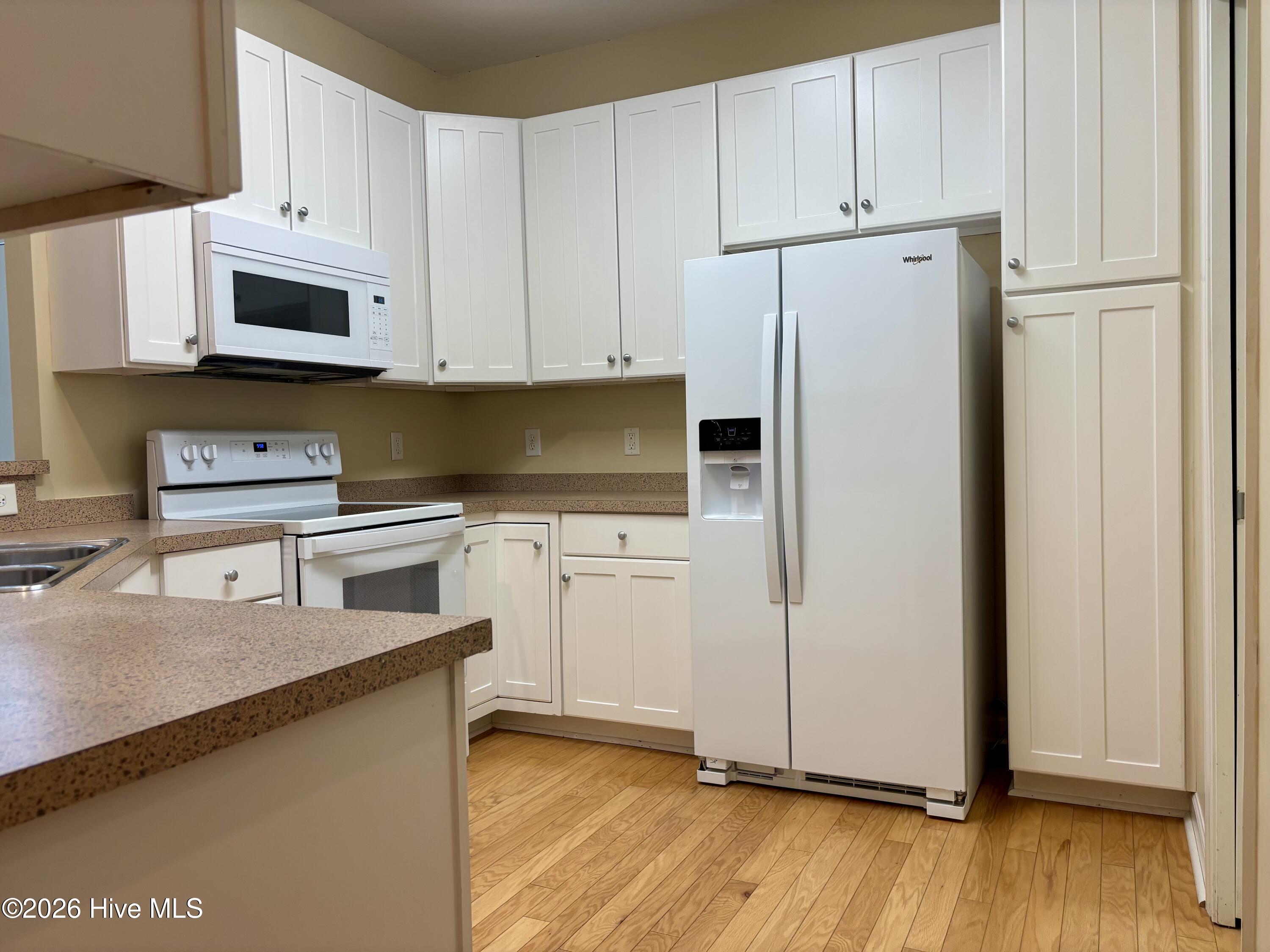 100548905 | Photo 10