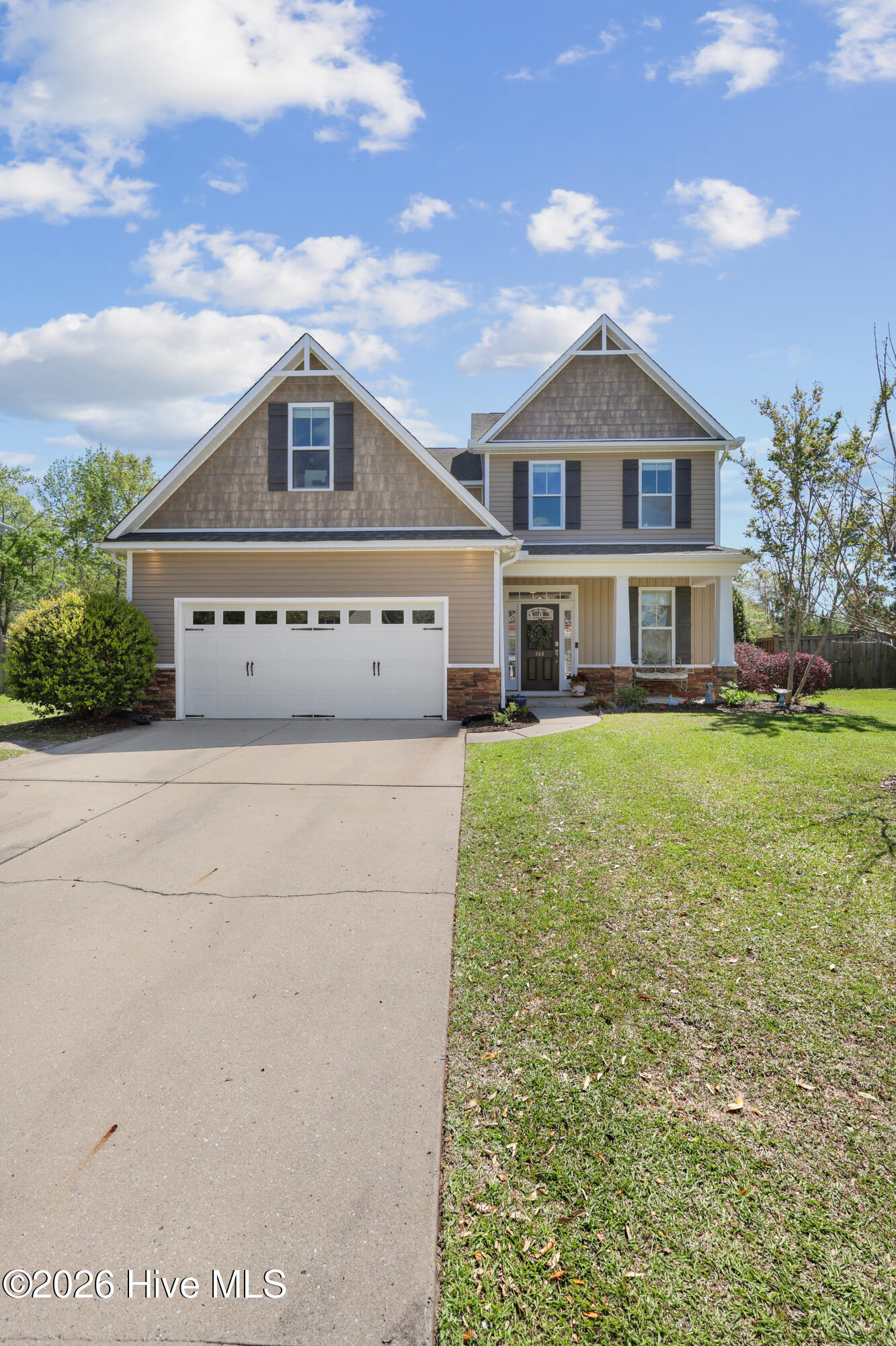 100565856 | Photo 47