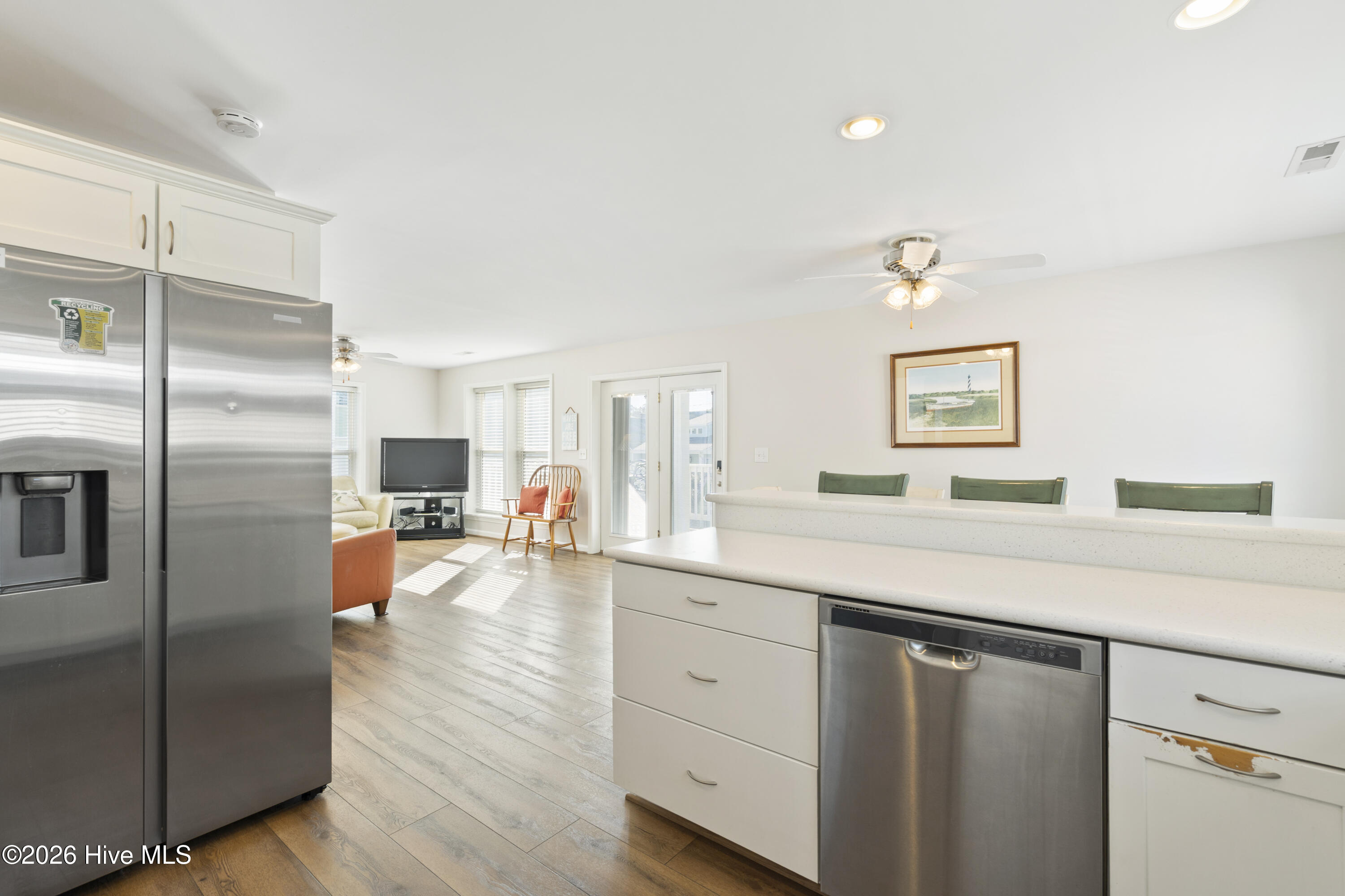 100549941 | Photo 12