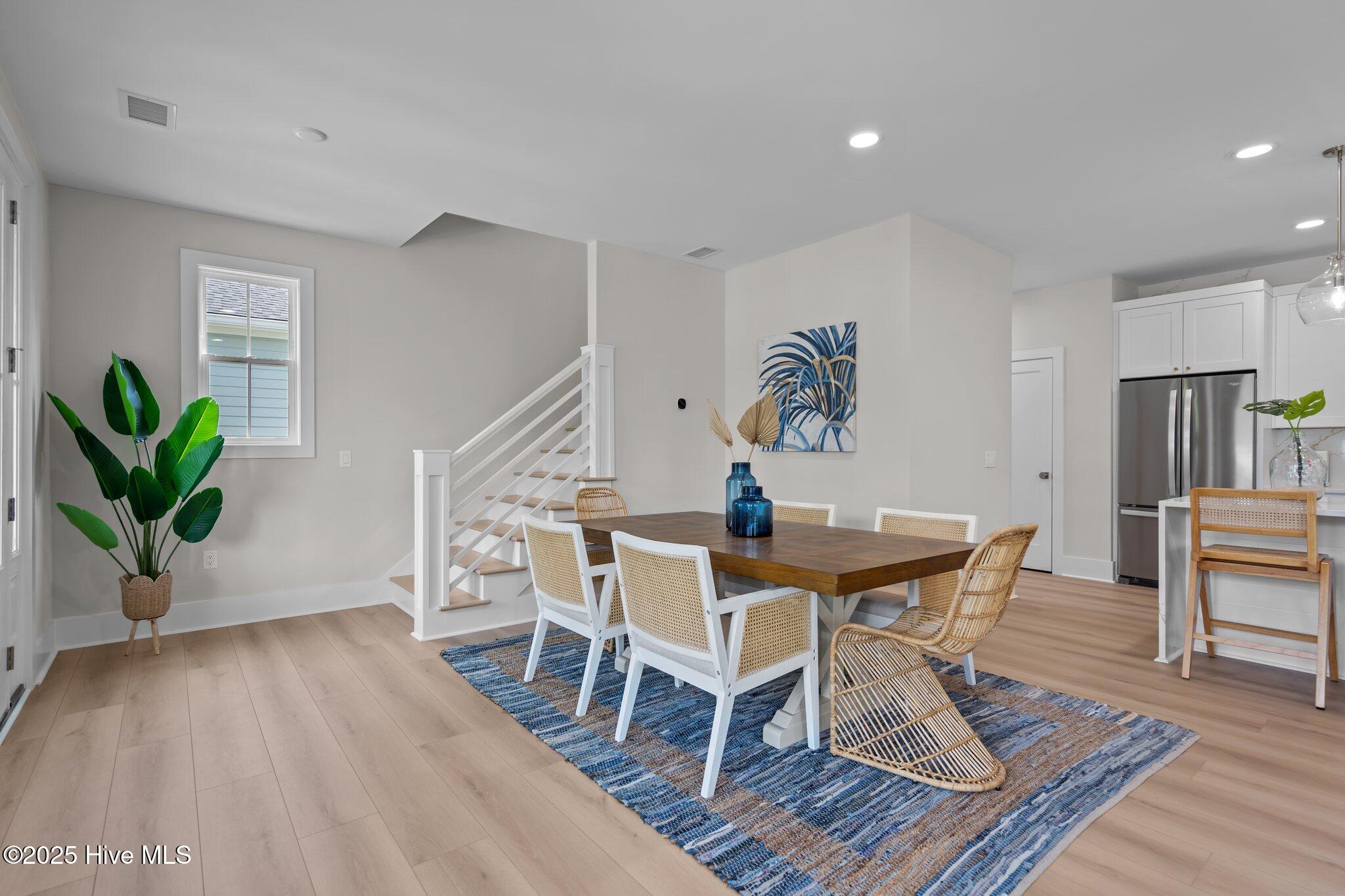 100519500 | Photo 23