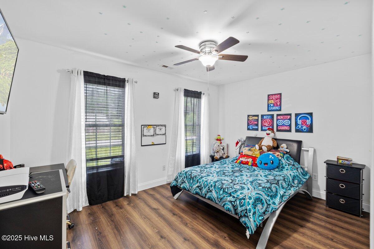 100534890 | Photo 16