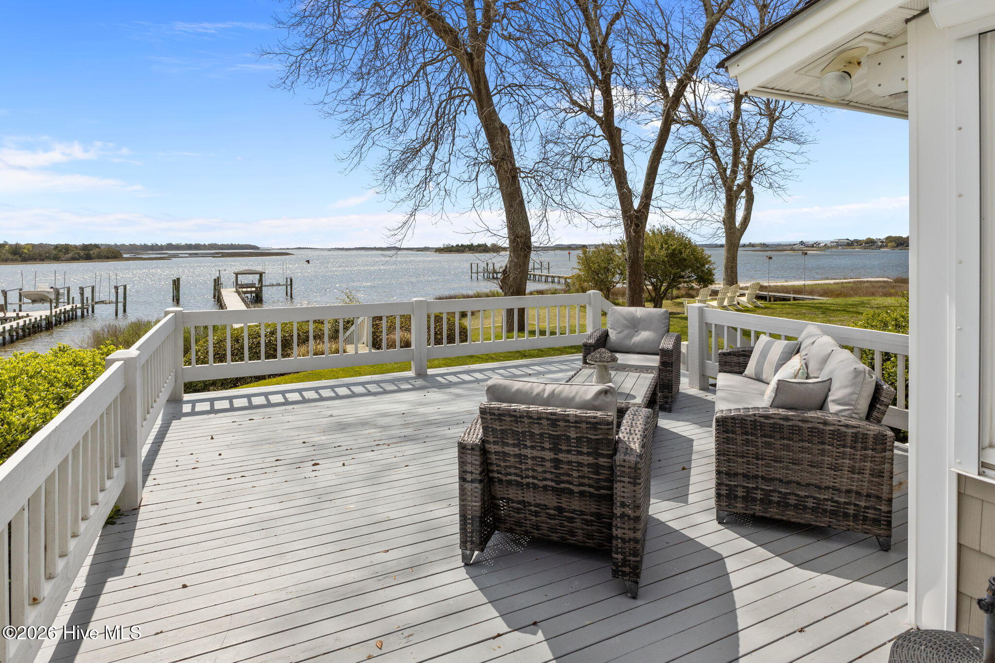 100564648 | Photo 48