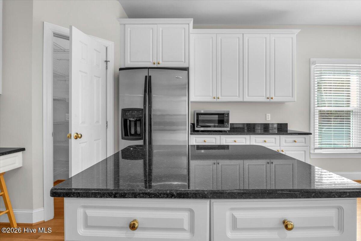 100564445 | Photo 17