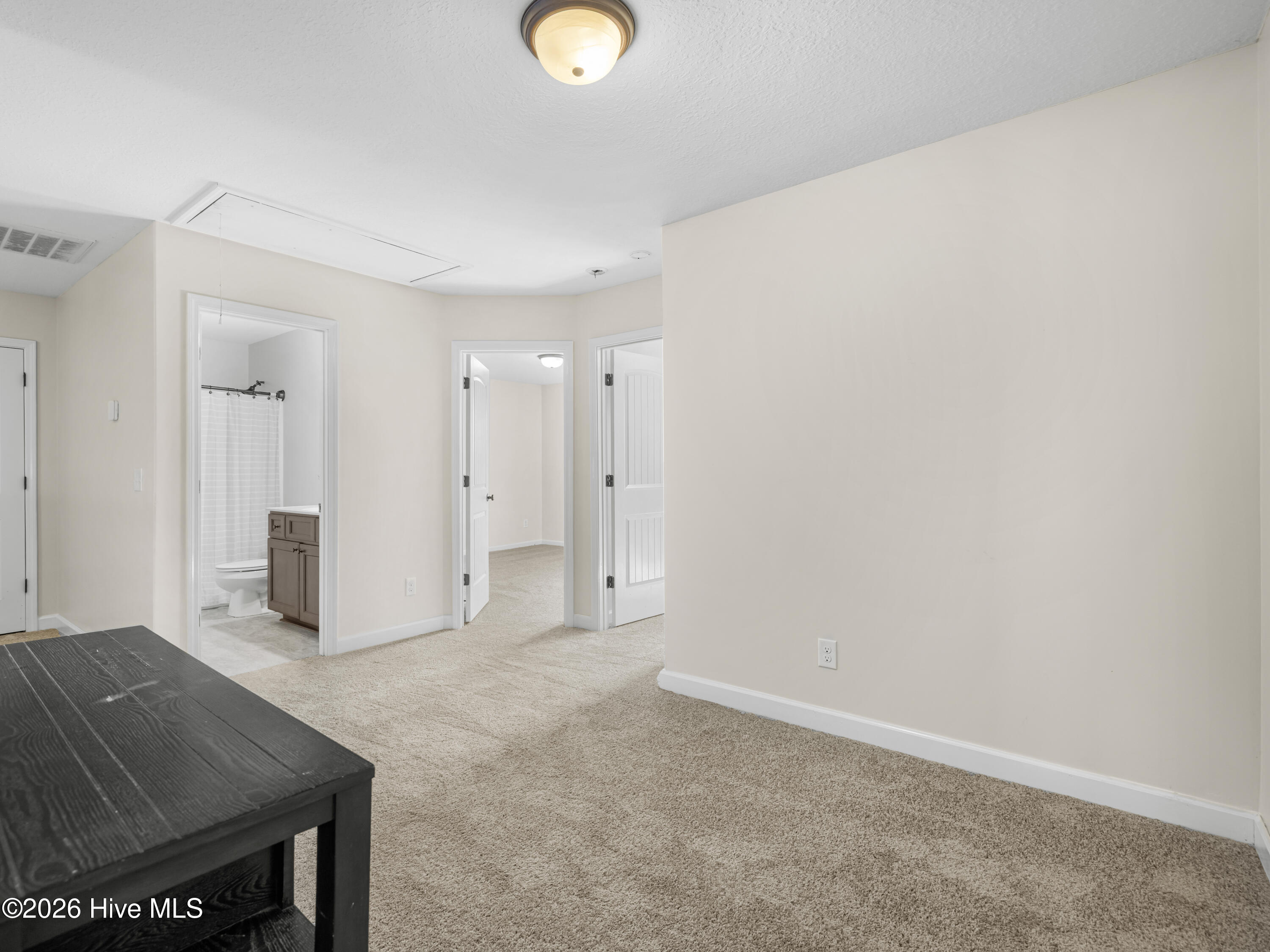 100554822 | Photo 33