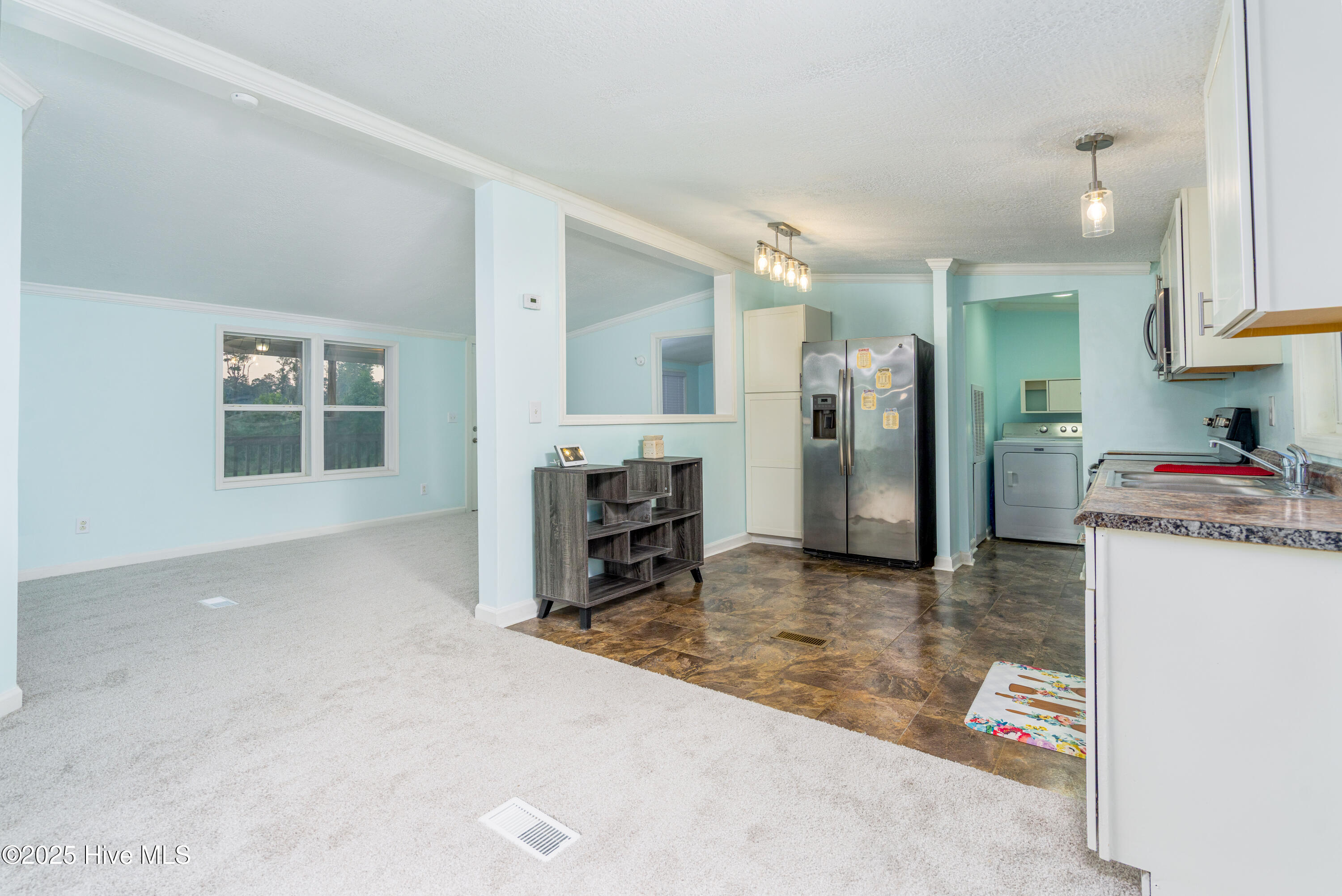 100527540 | Photo 15