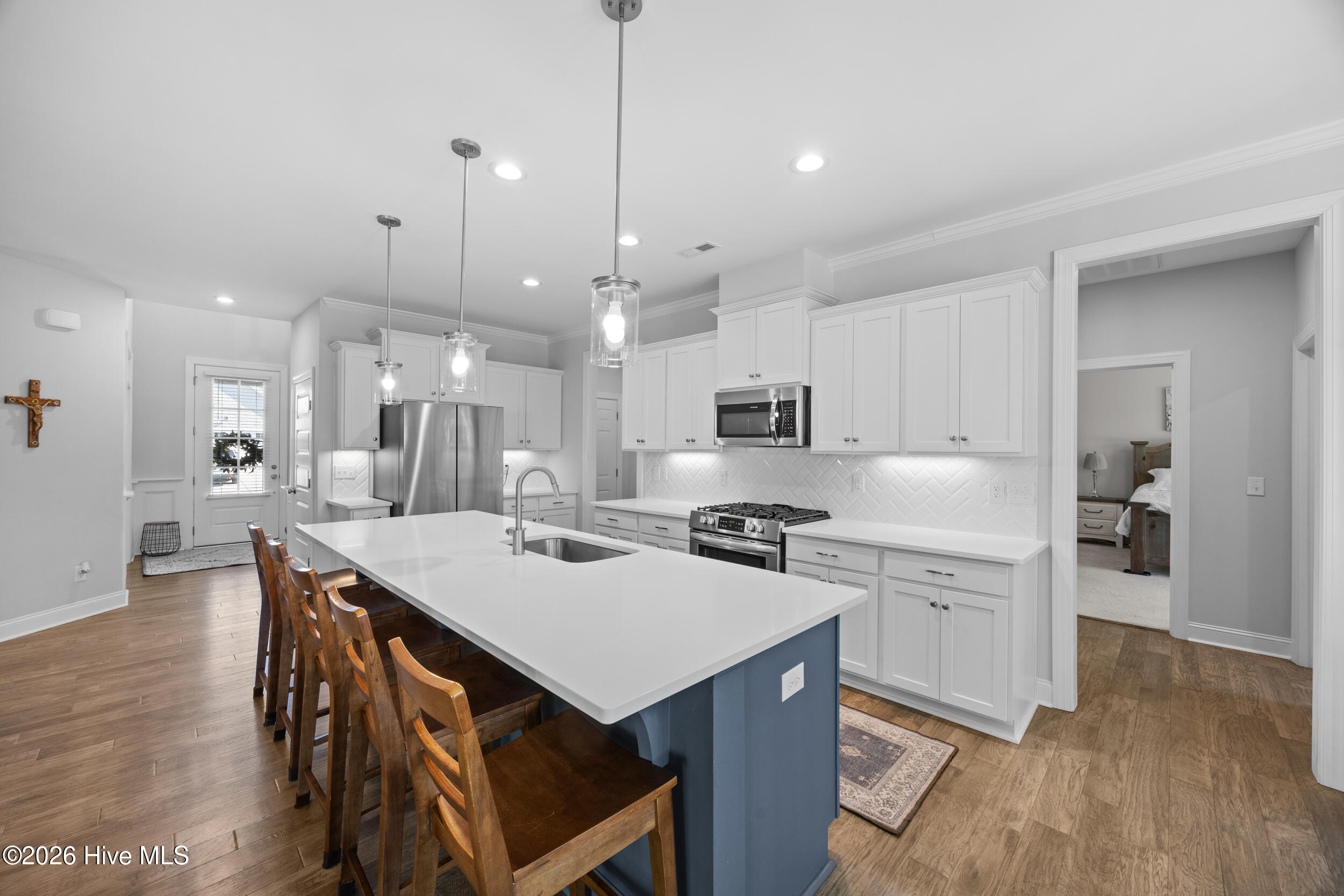 100554095 | Photo 12