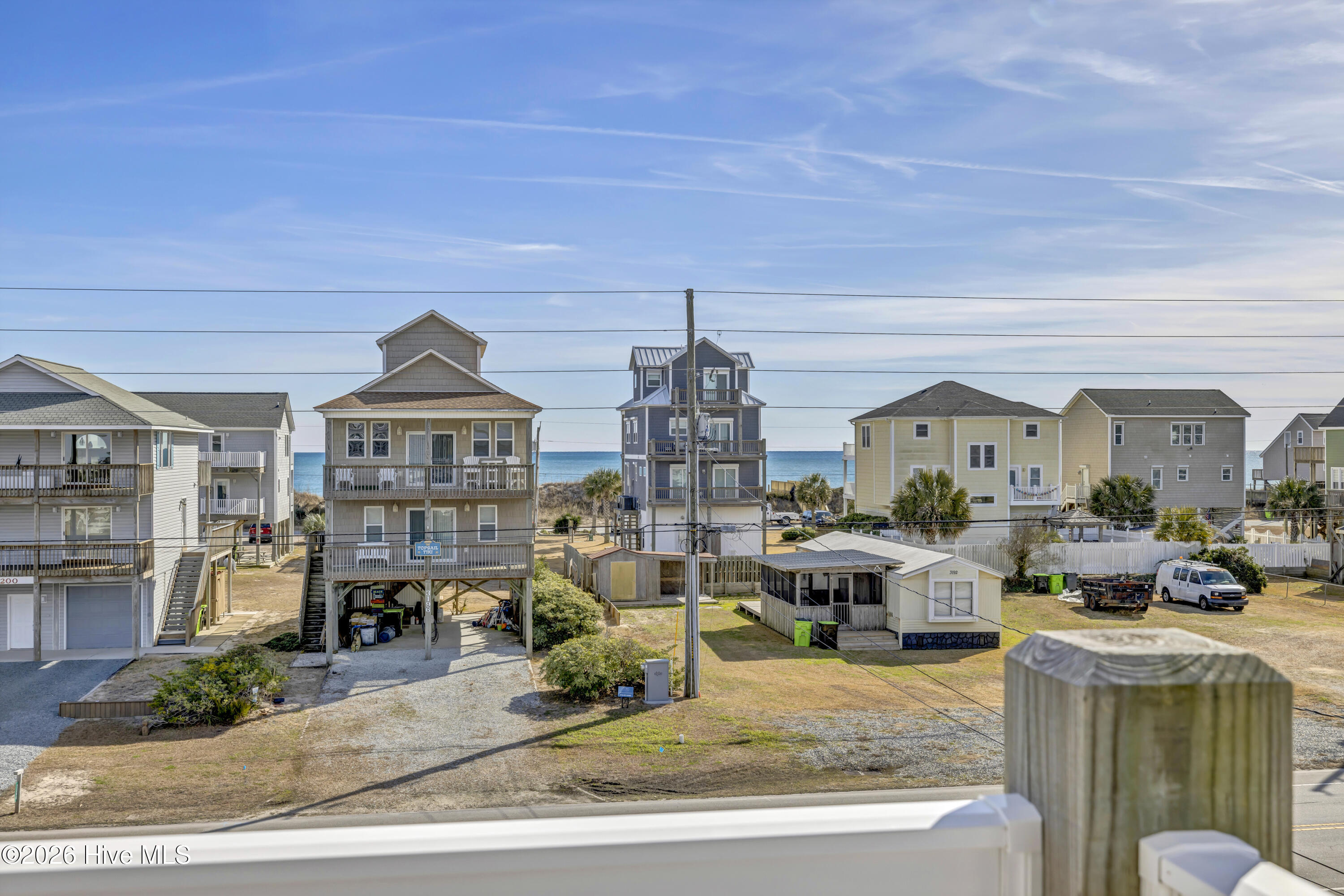 100547519 | Photo 50