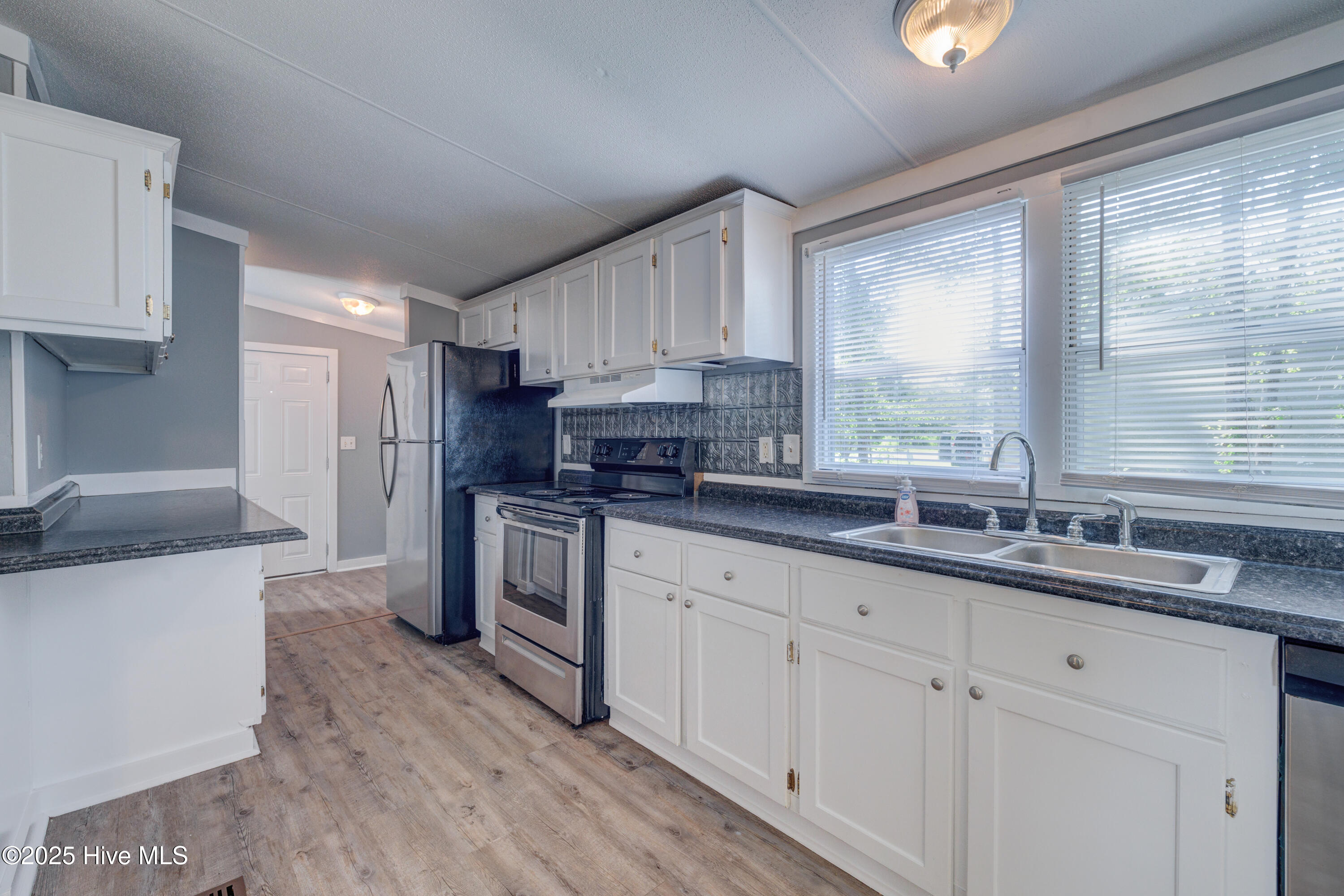 100516648 | Photo 20