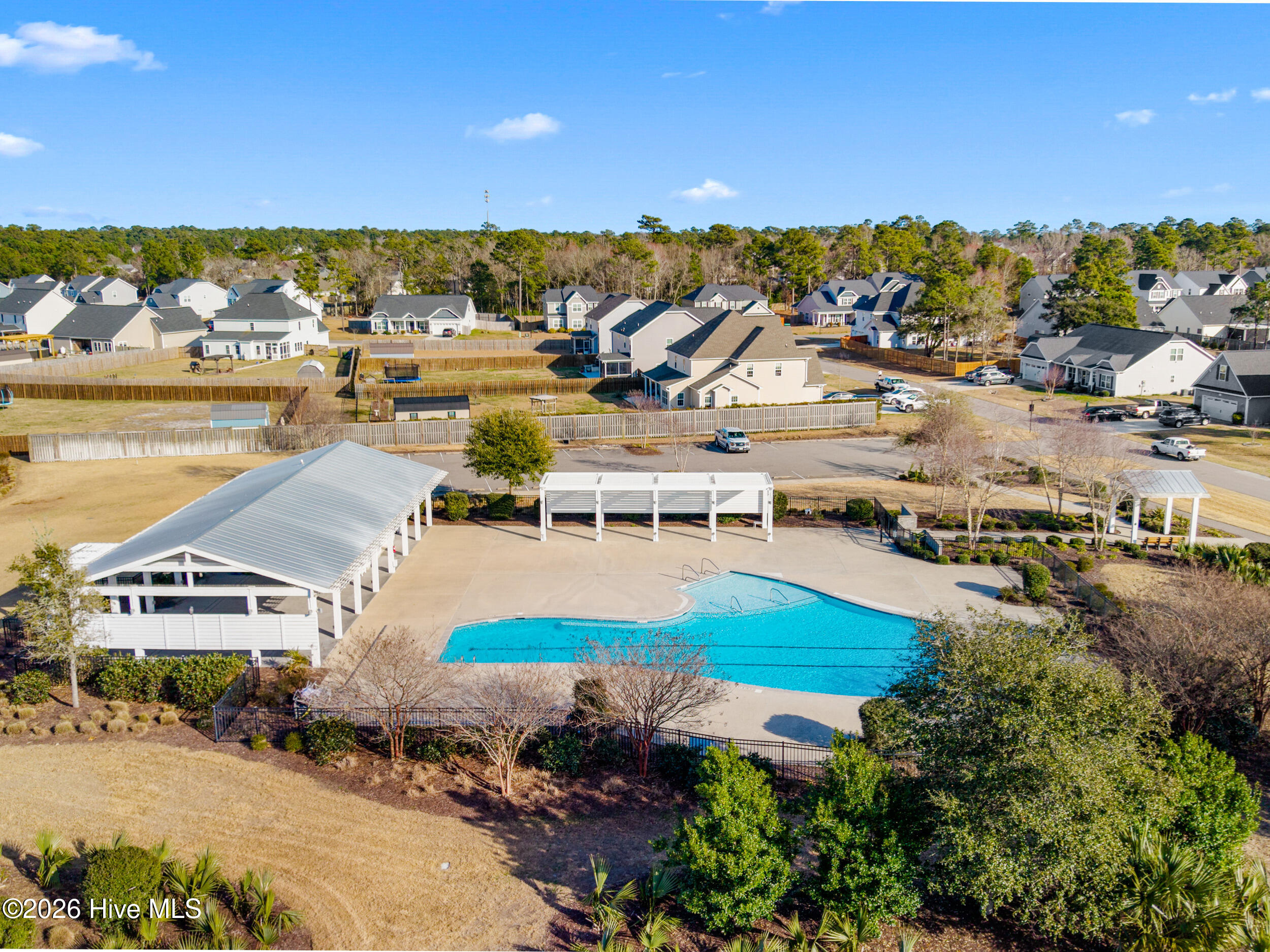 100562938 | Photo 56