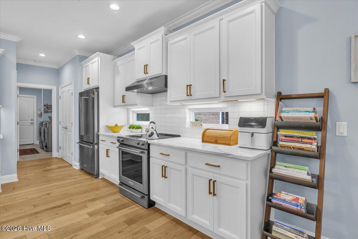 100562728 | Photo 29