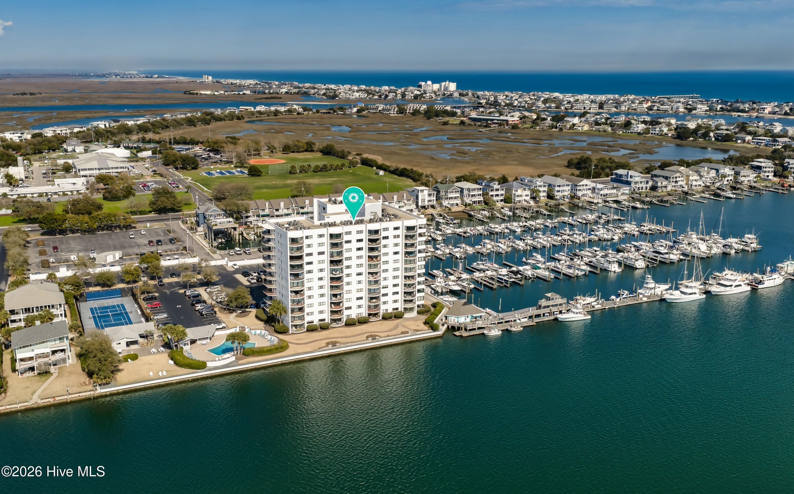 100559794 | Photo 38