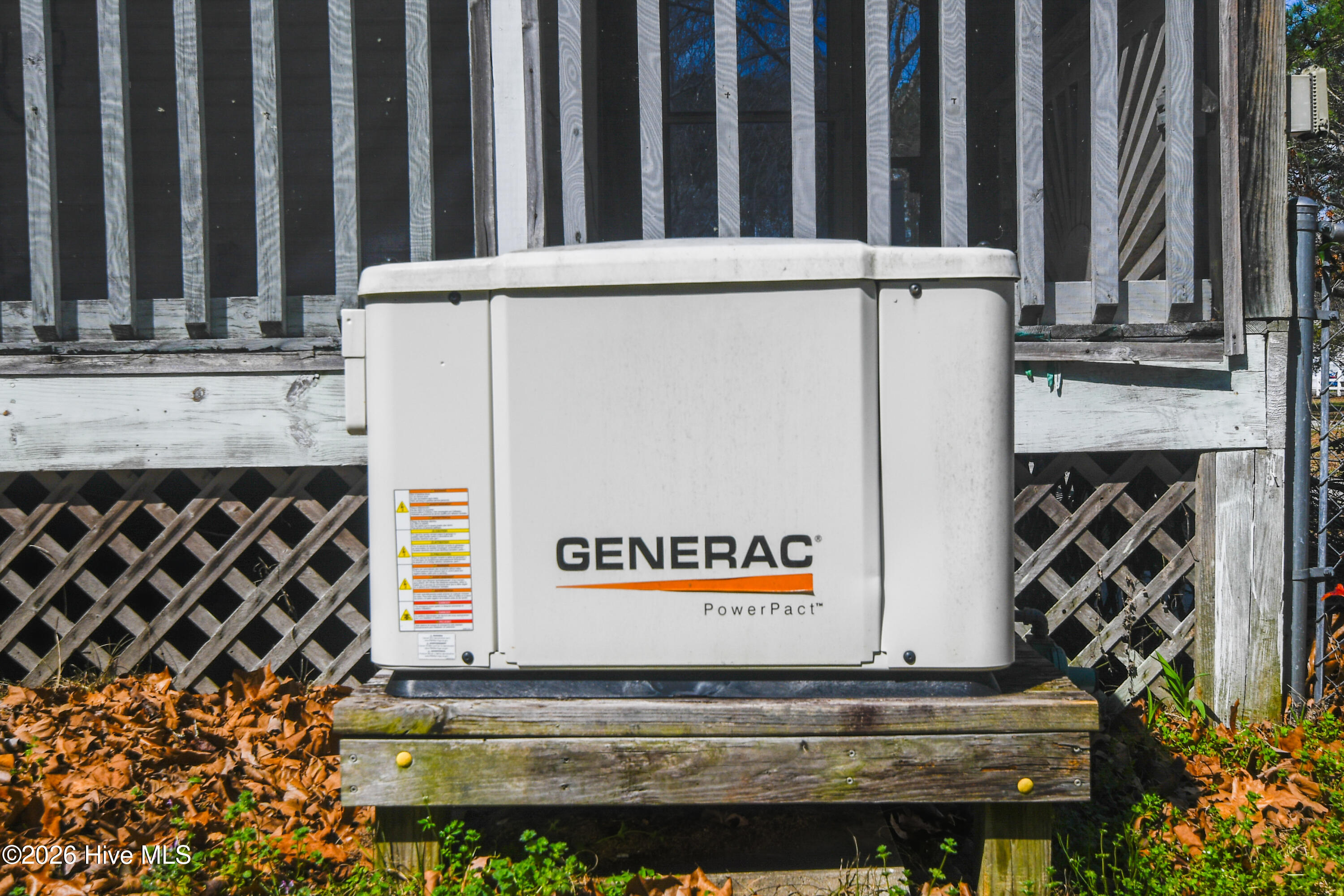 100559340 | Photo 16