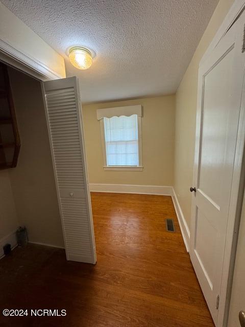 100553966 | Photo 12