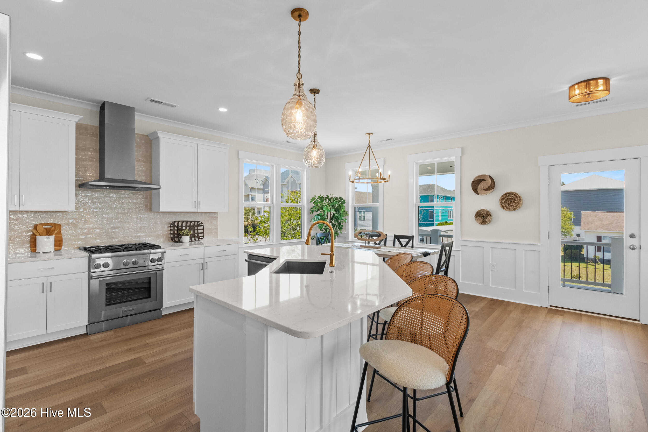 100547771 | Photo 14