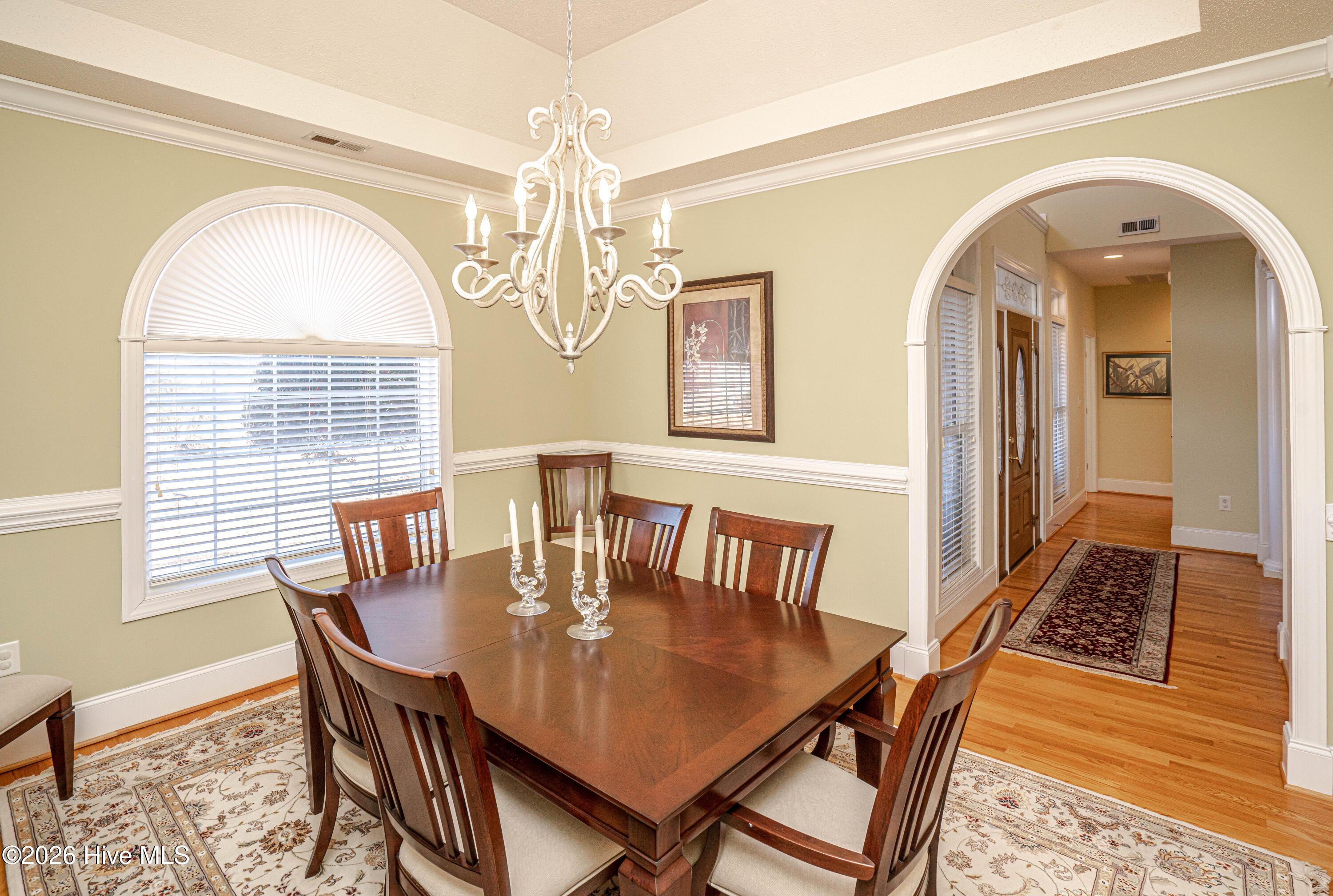 100553536 | Photo 22