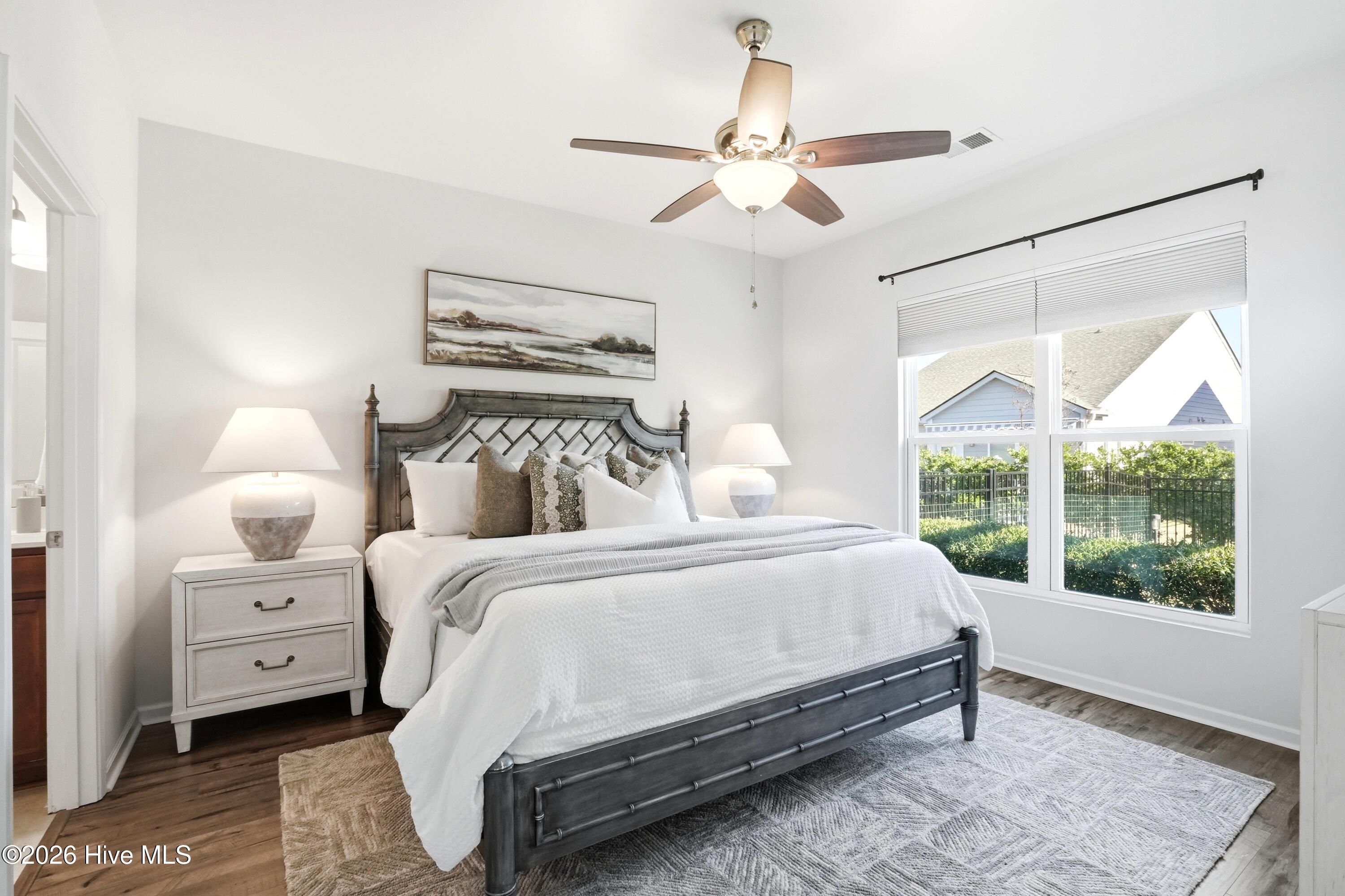 100553479 | Photo 16