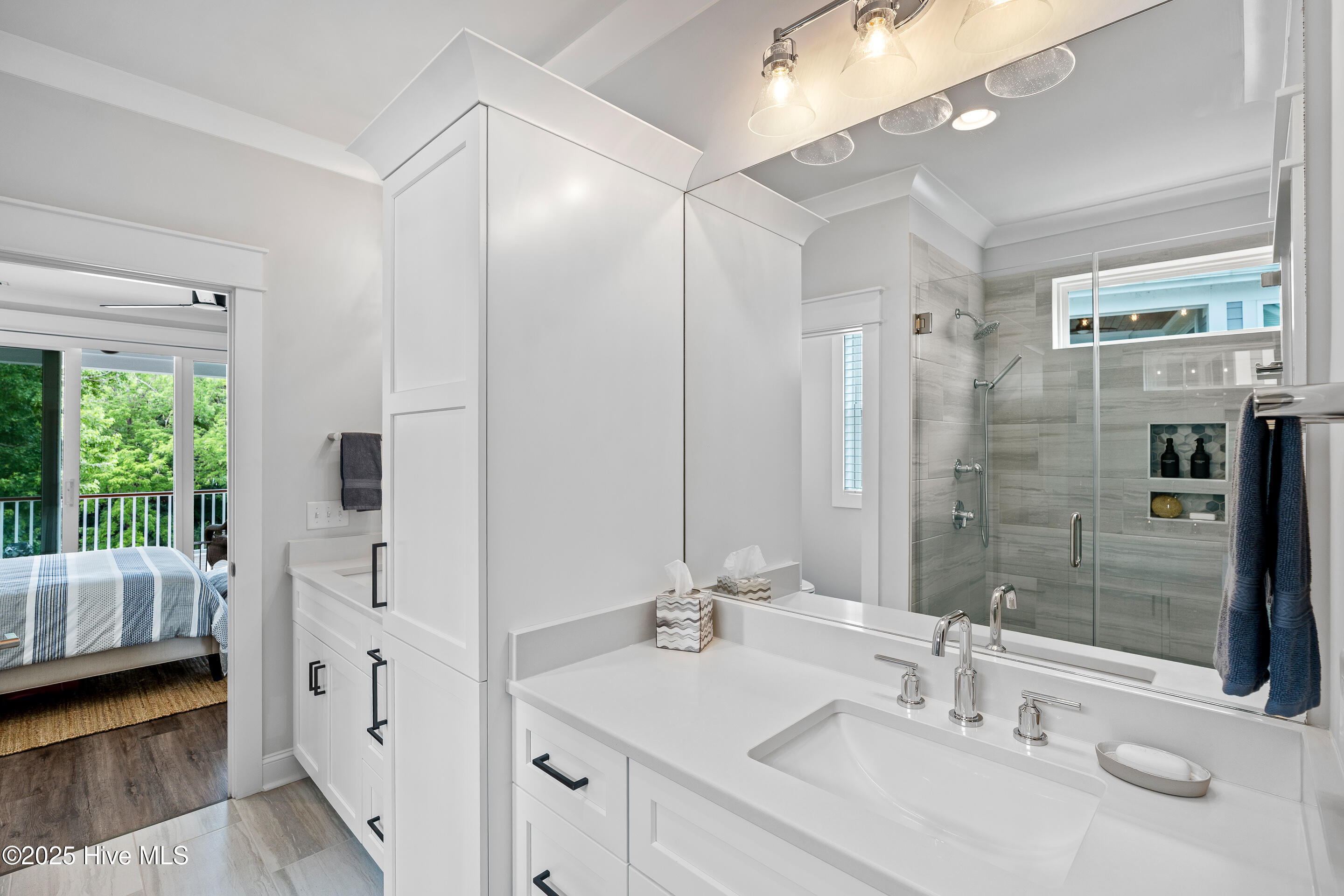 100516528 | Photo 37