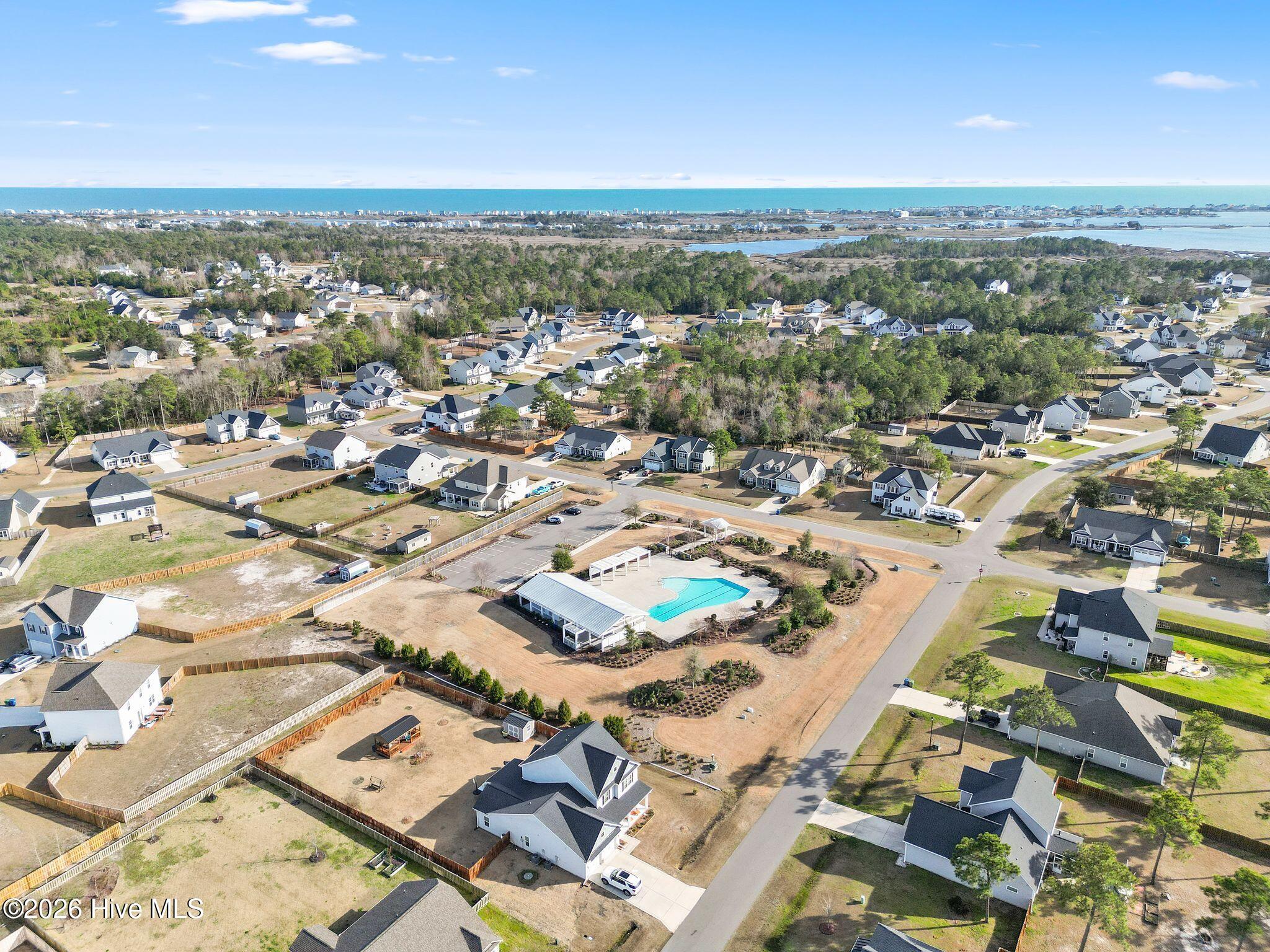 100558926 | Photo 78