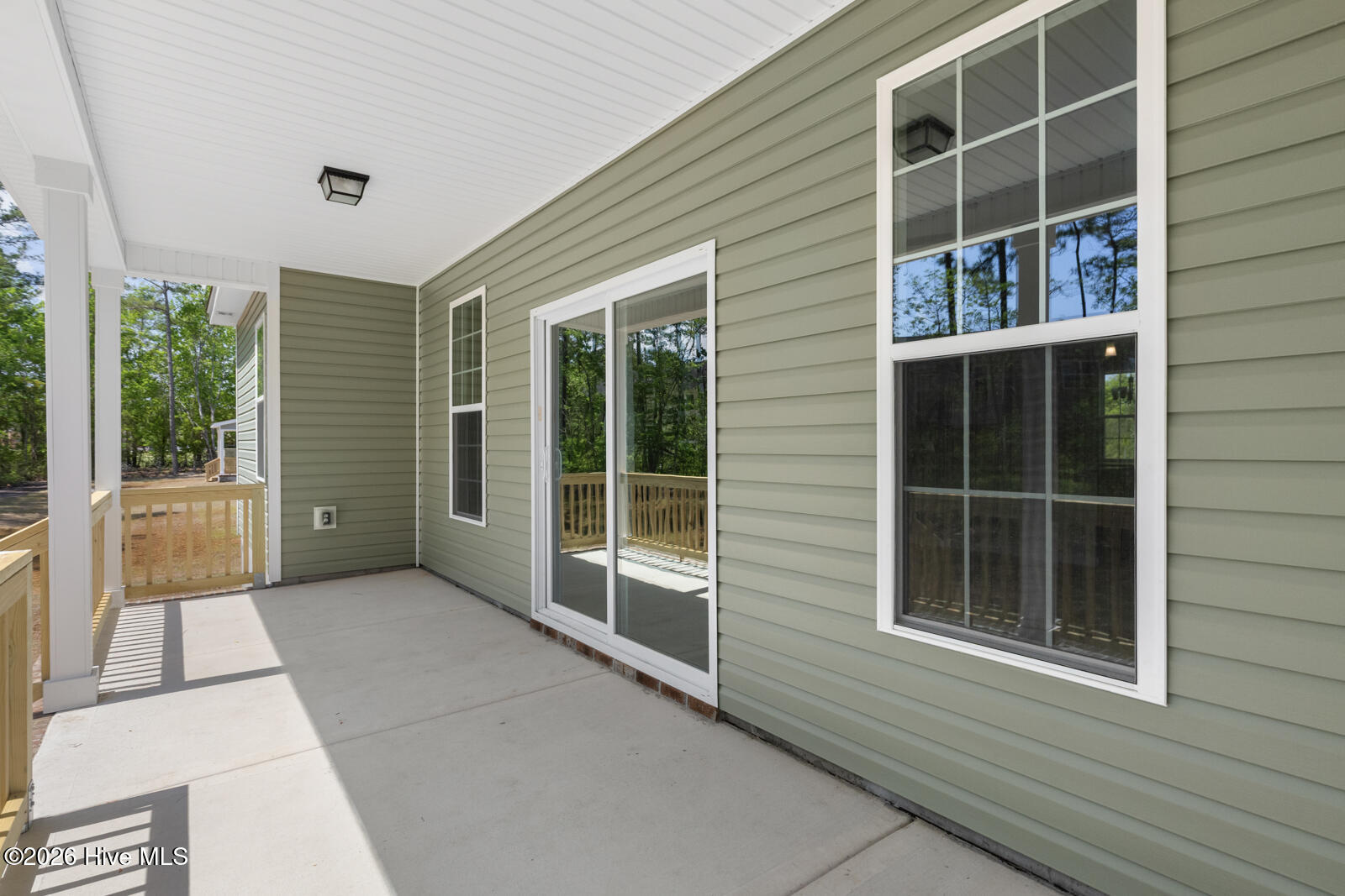 100553181 | Photo 29