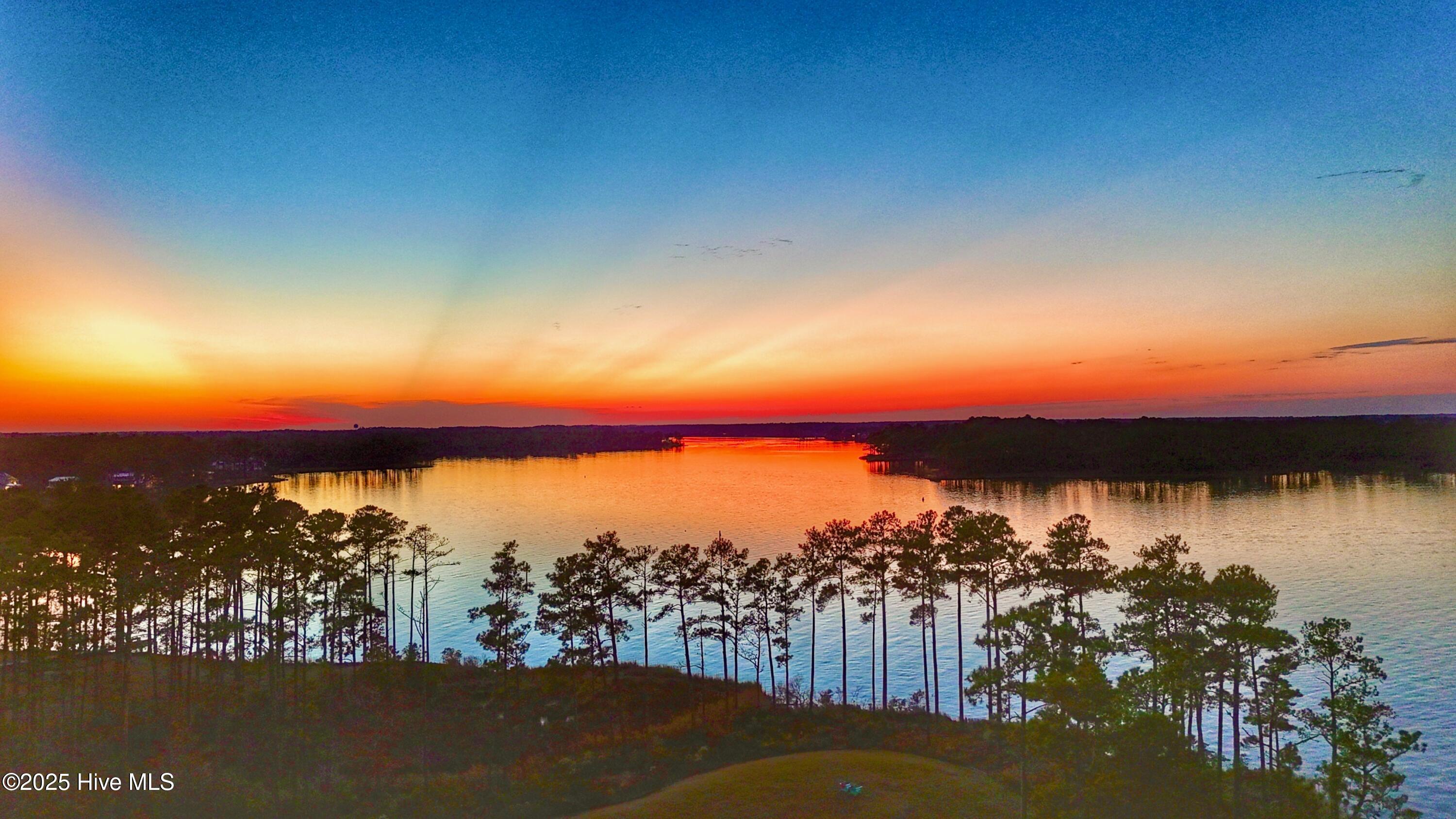 71 Jayne Point, Oriental, NC, 28571