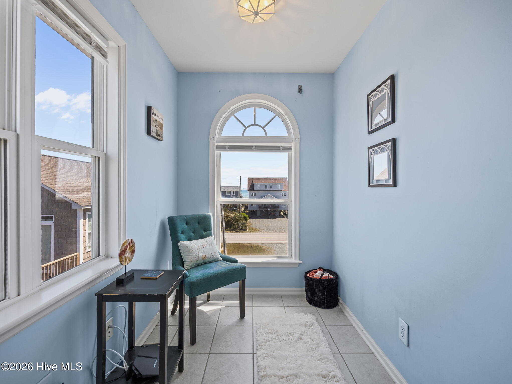 100564989 | Photo 29