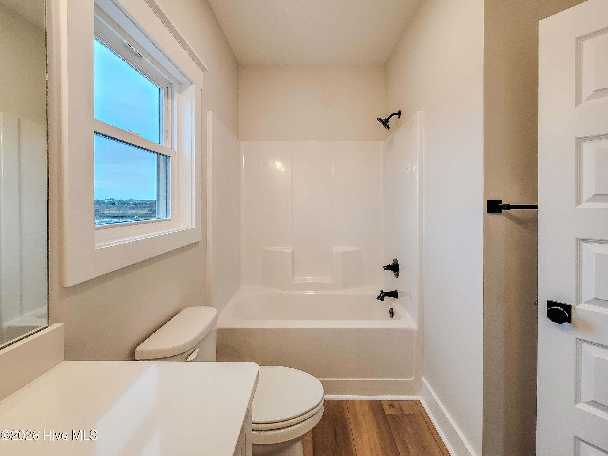 100553641 | Photo 56