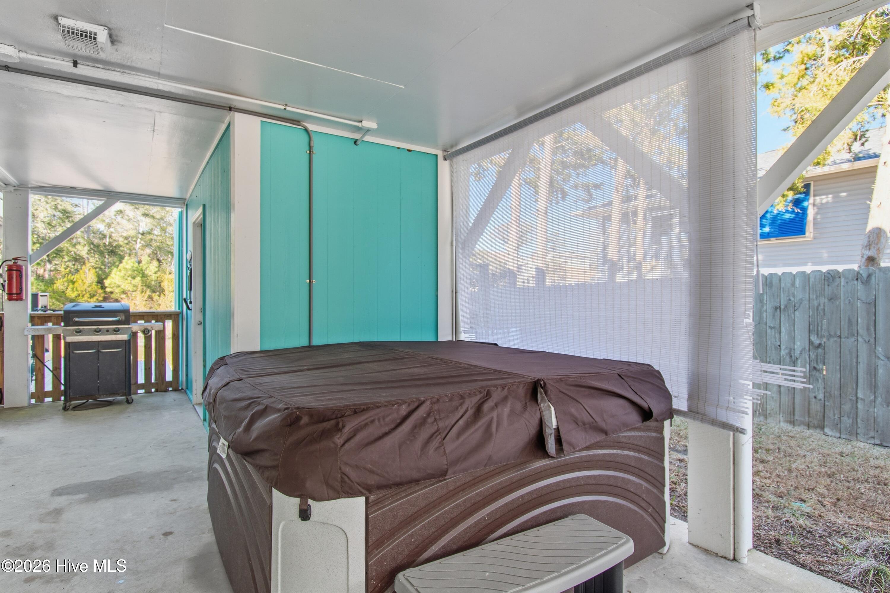 100550998 | Photo 47