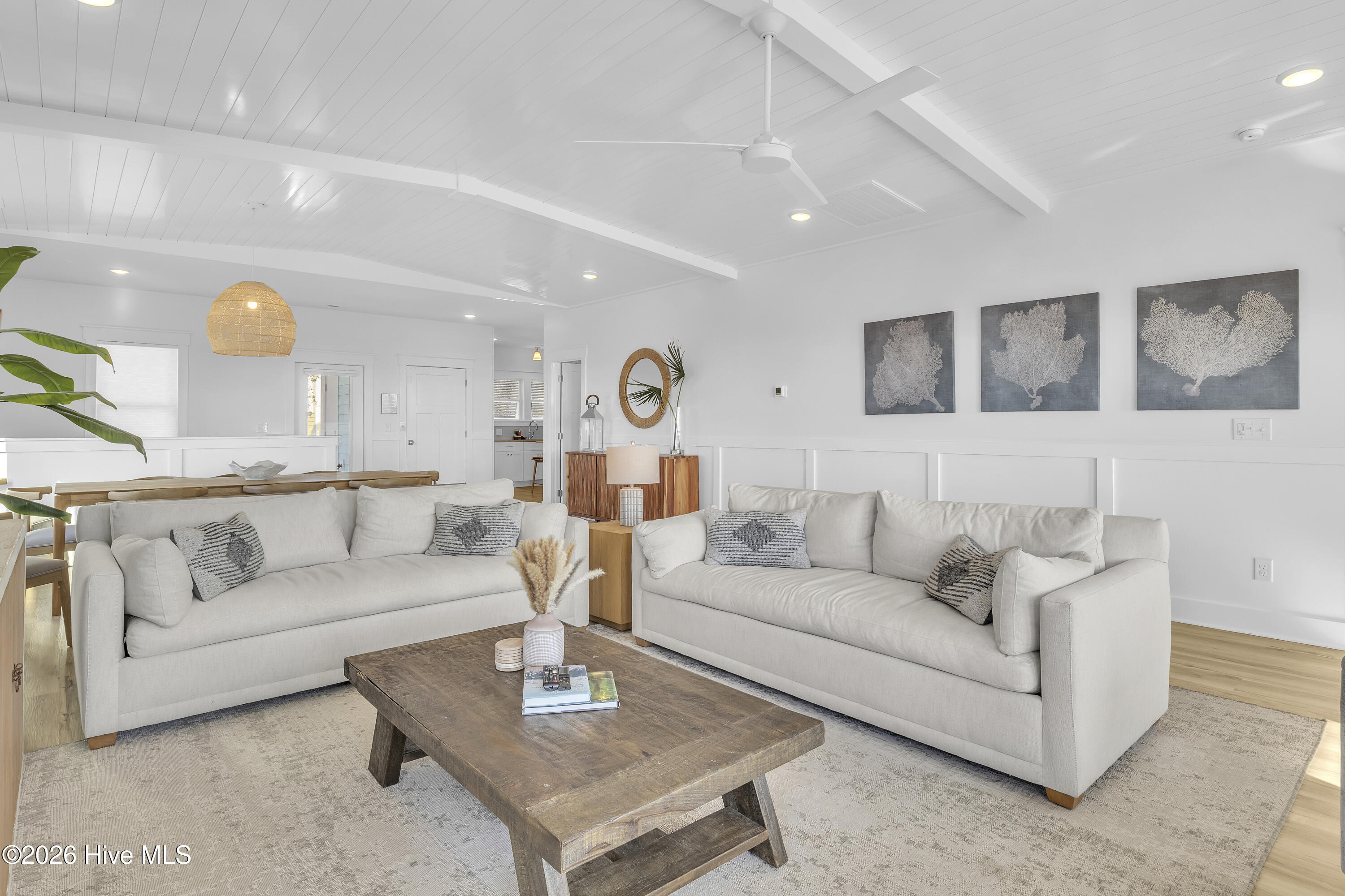 100549565 | Photo 20