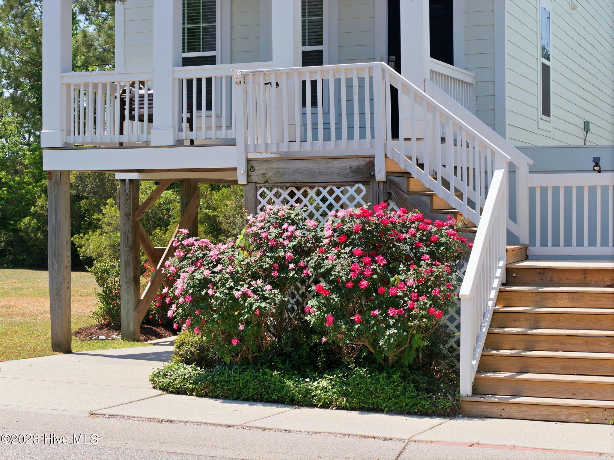 100569700 | Photo 22