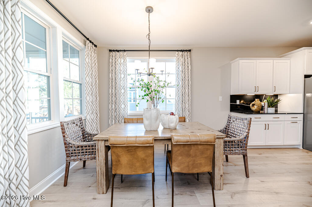 100538583 | Photo 13